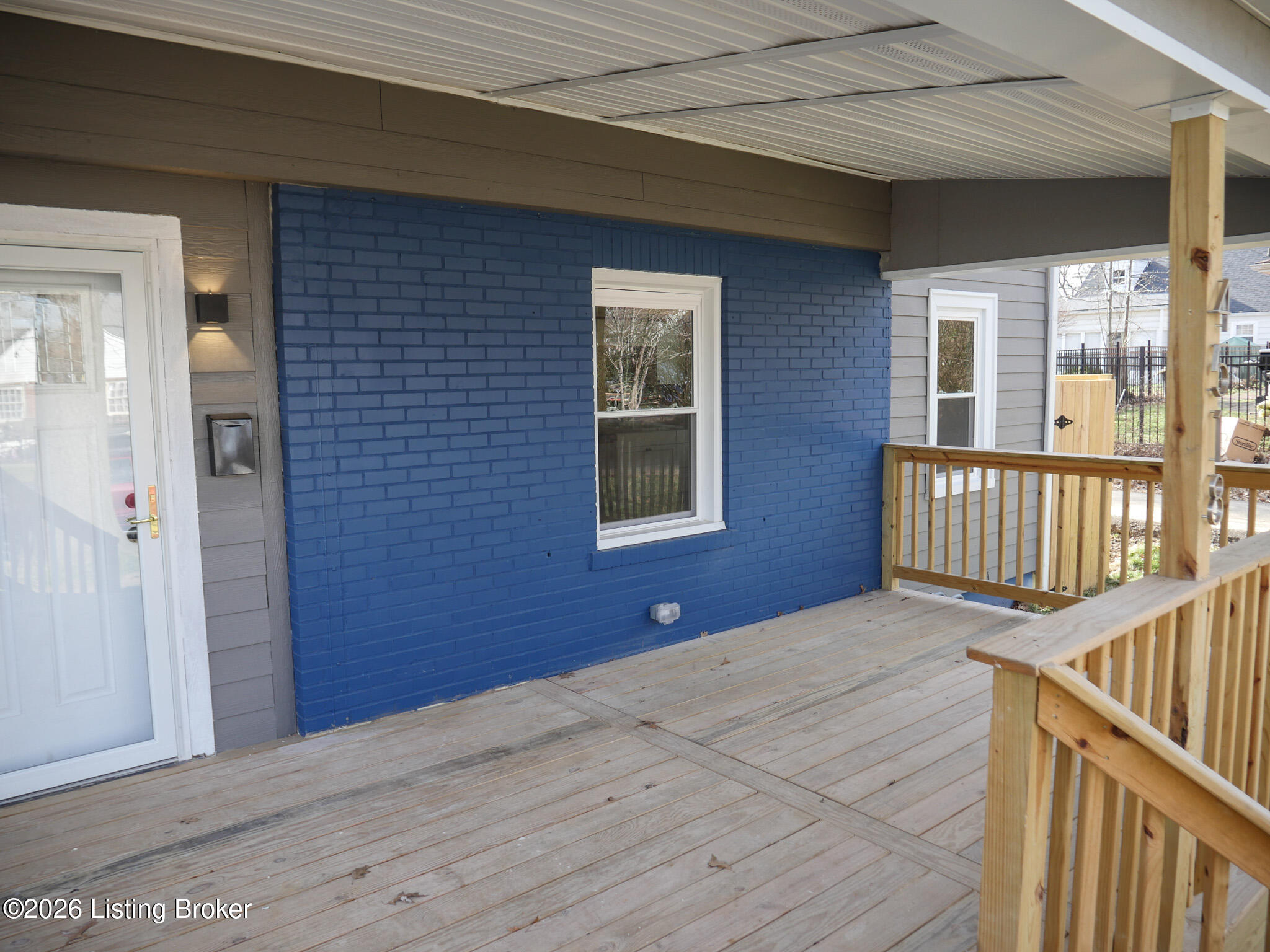 4518 Grand Ave