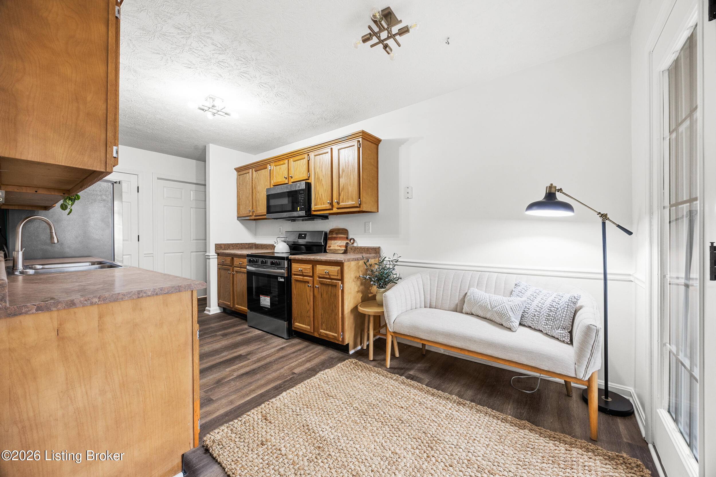 11403 Ridge Lake Dr