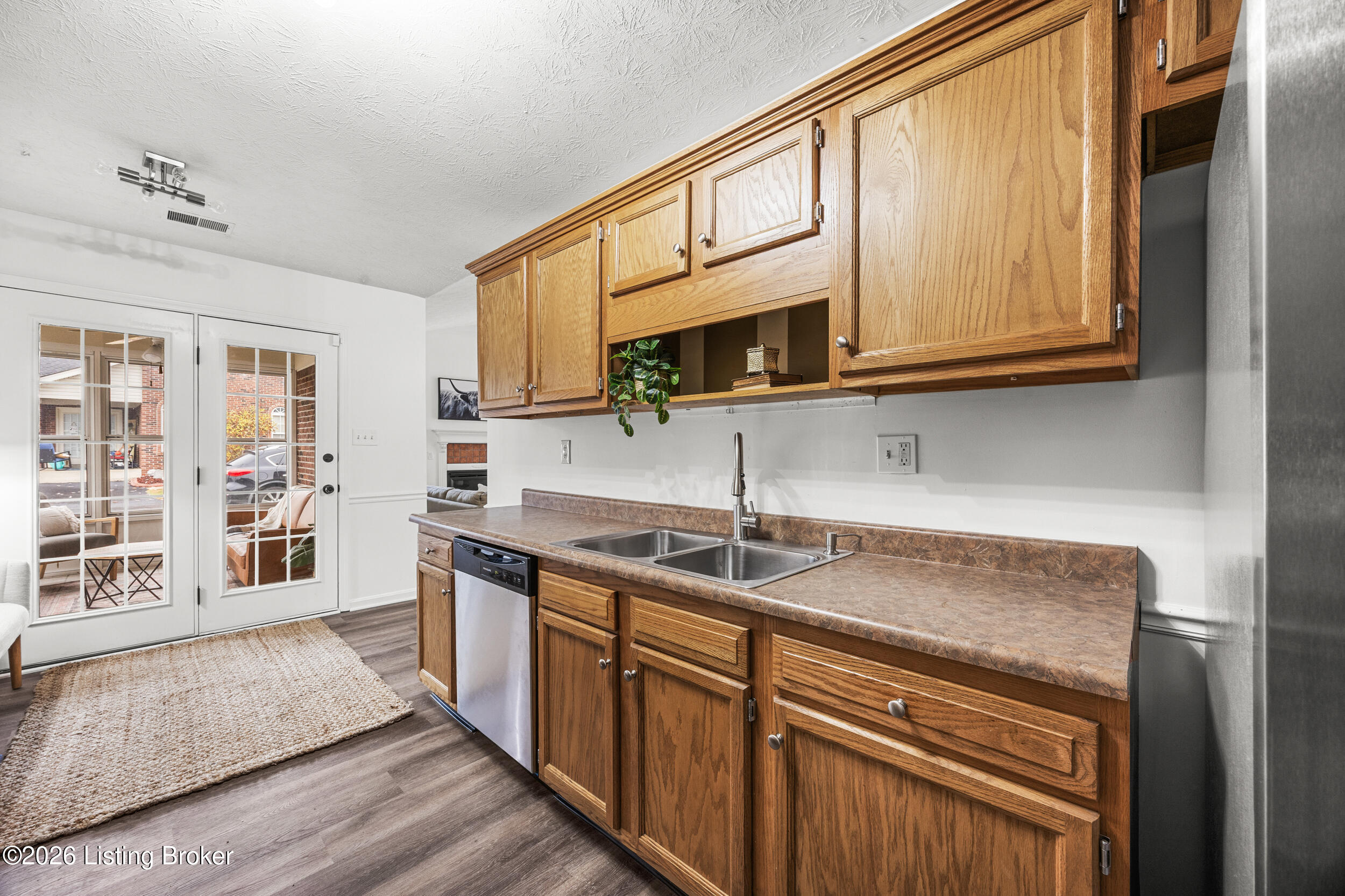 11403 Ridge Lake Dr