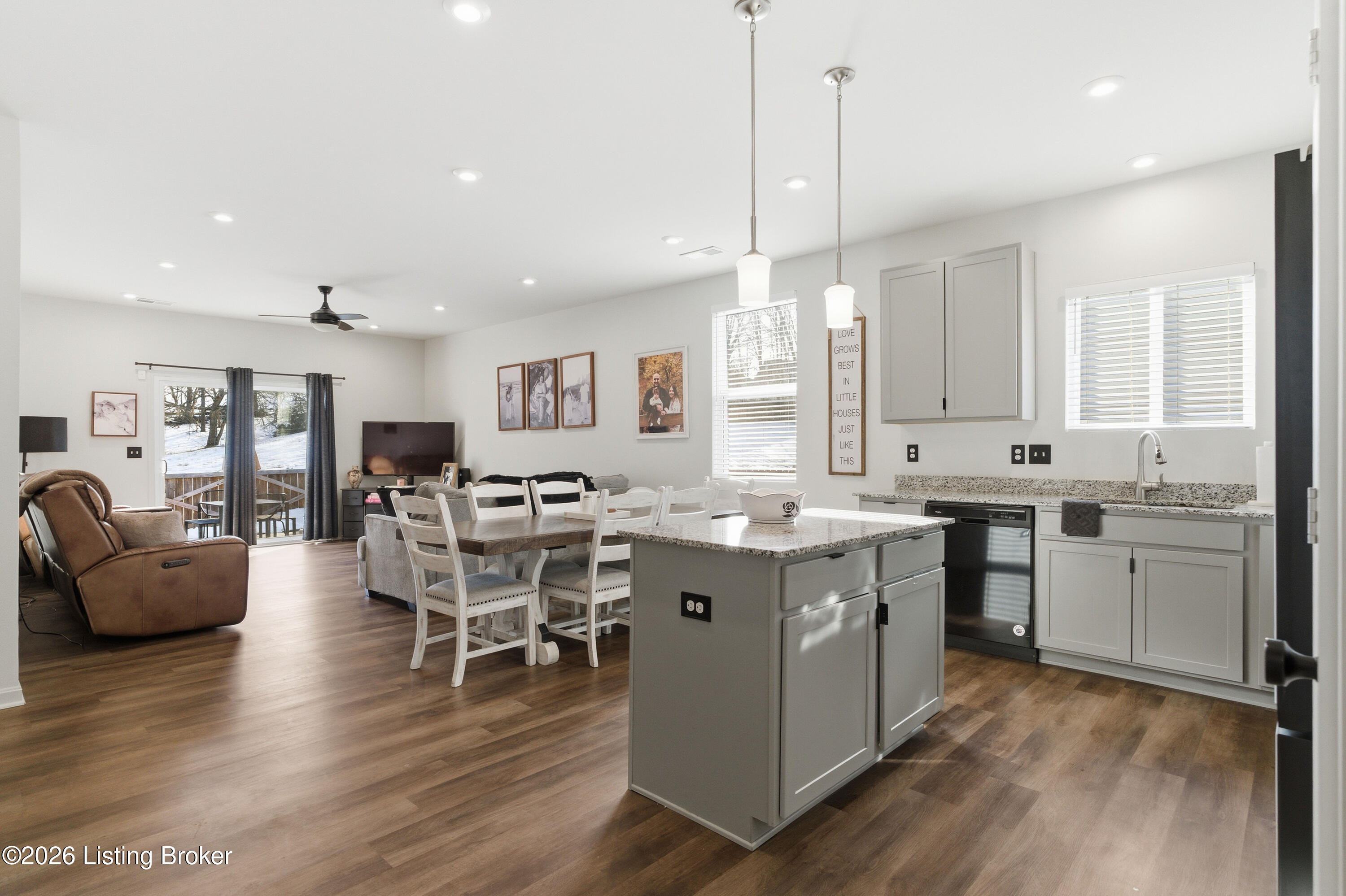 1920 Cherry Glen Dr