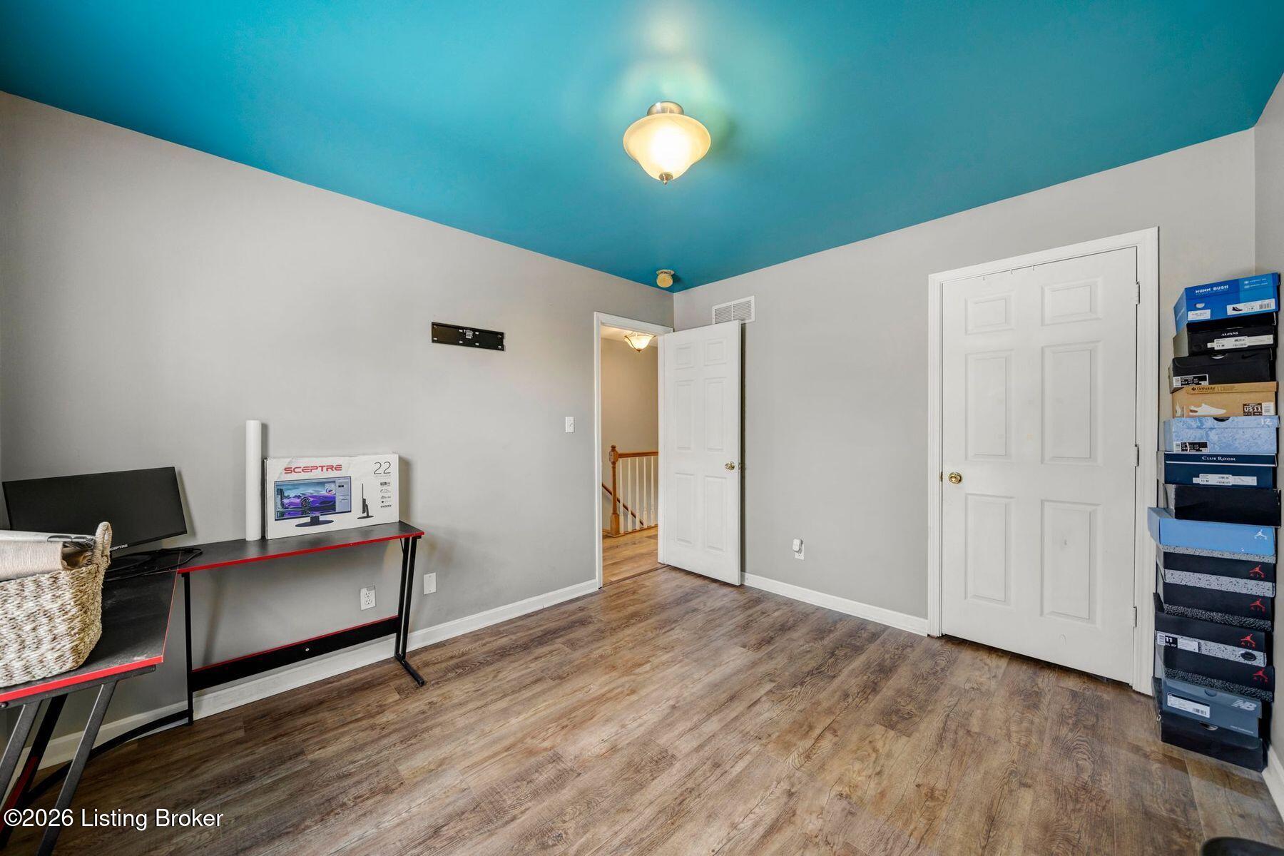 7121 Apple Orchard Ln