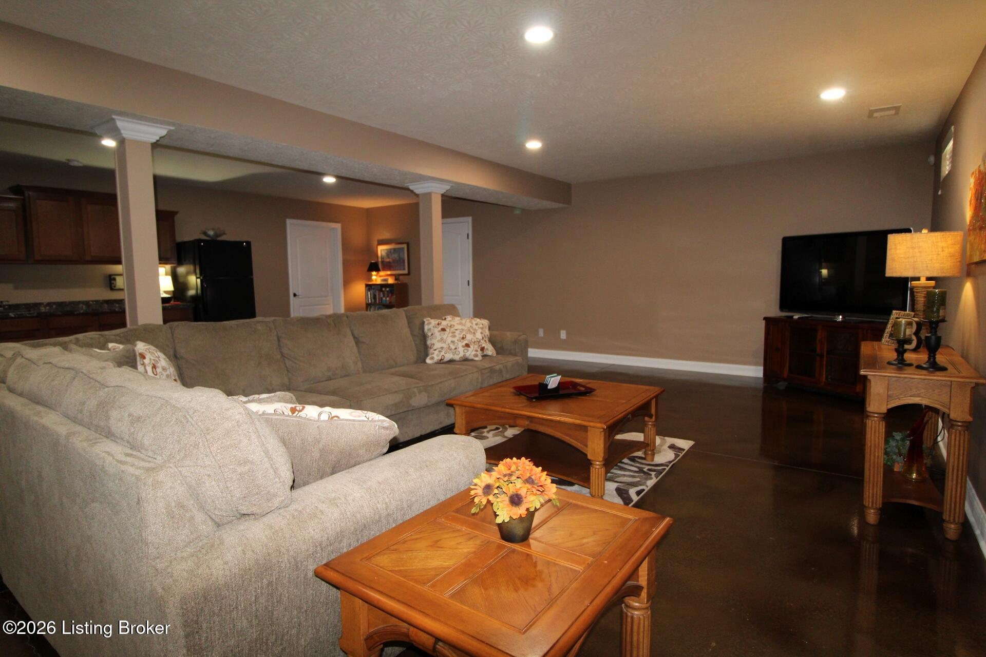 626 Woodland Pass