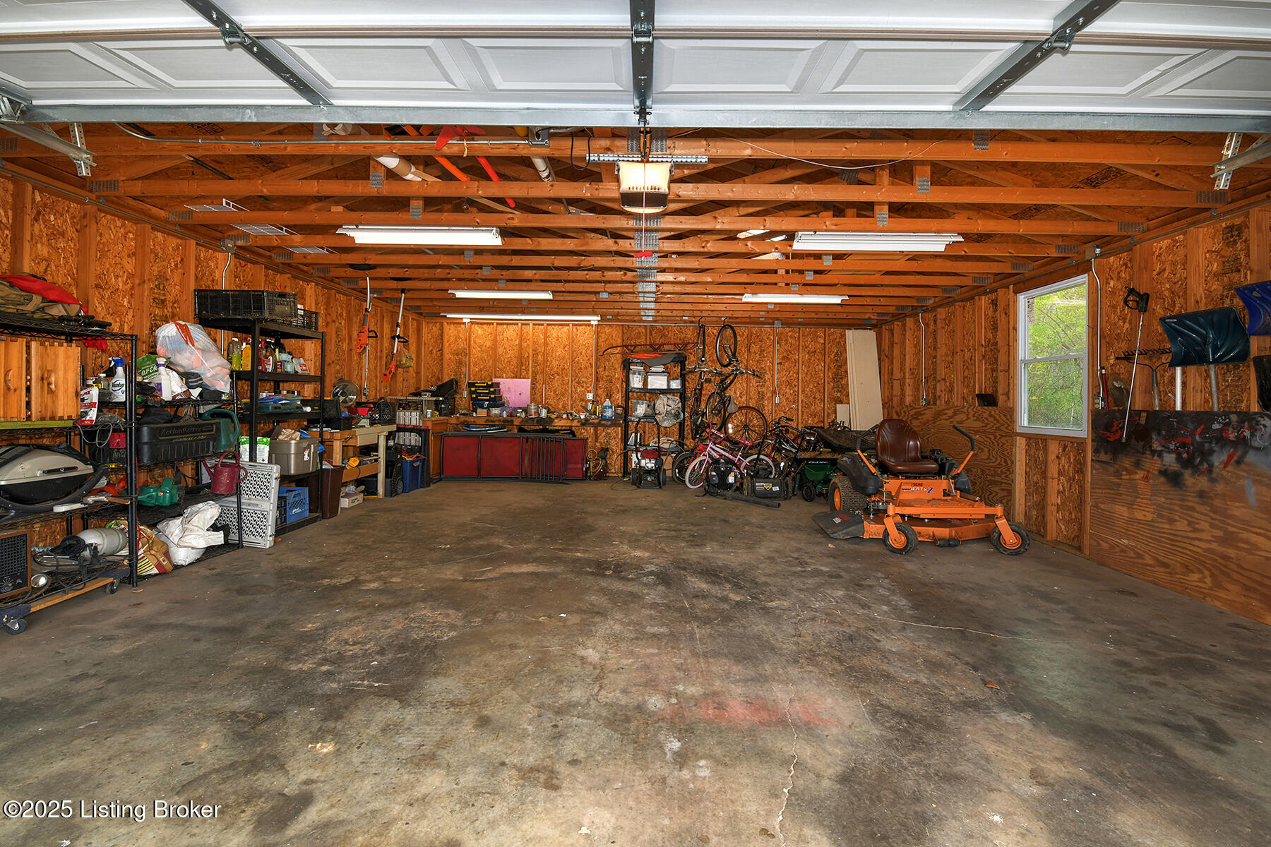 4226 Dolphin Rd