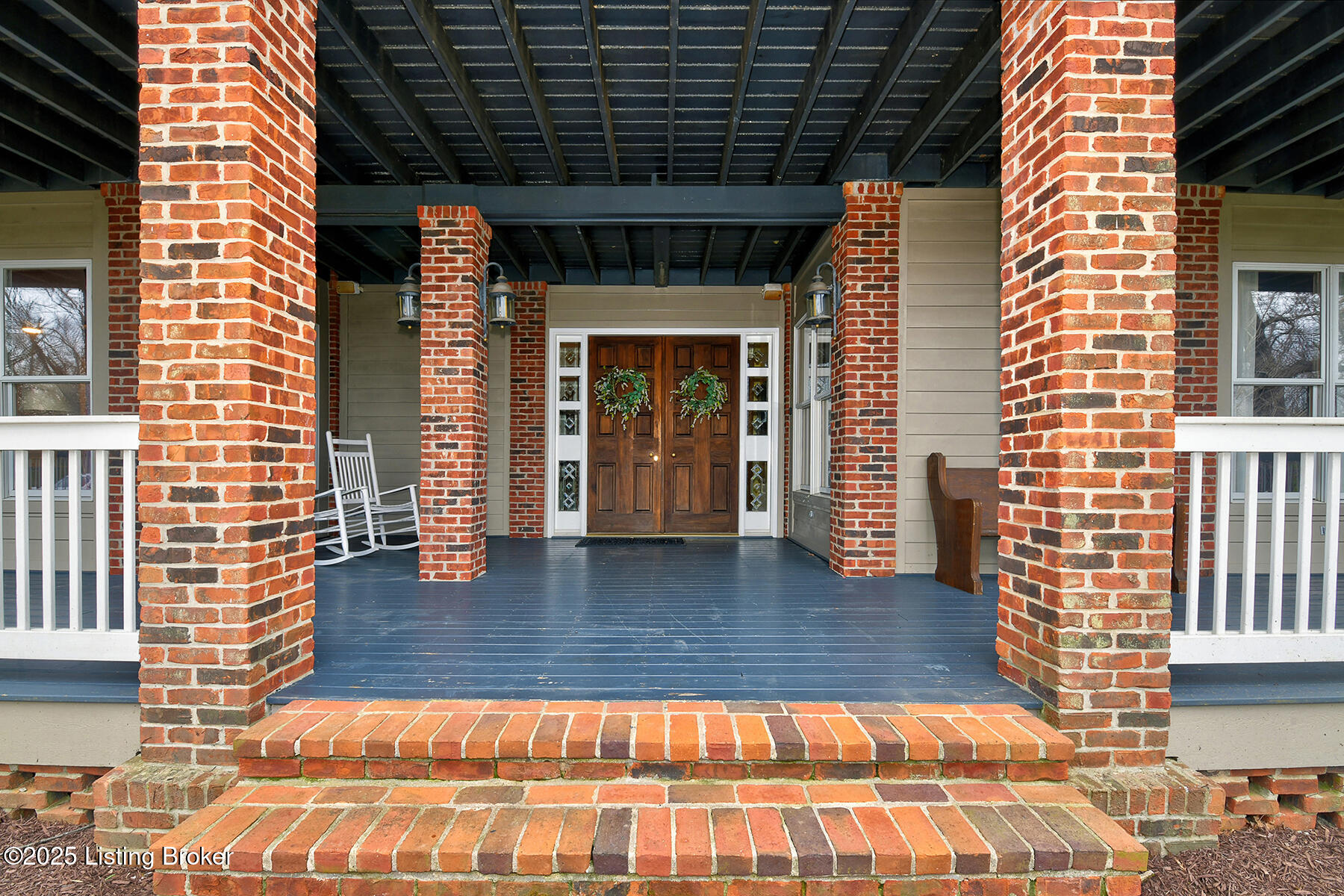 4226 Dolphin Rd