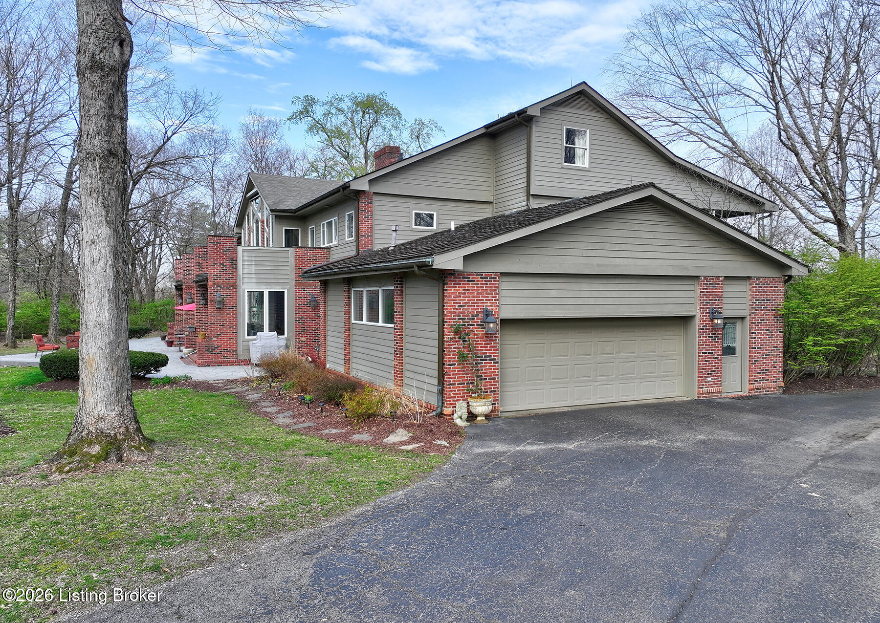 4226 Dolphin Rd