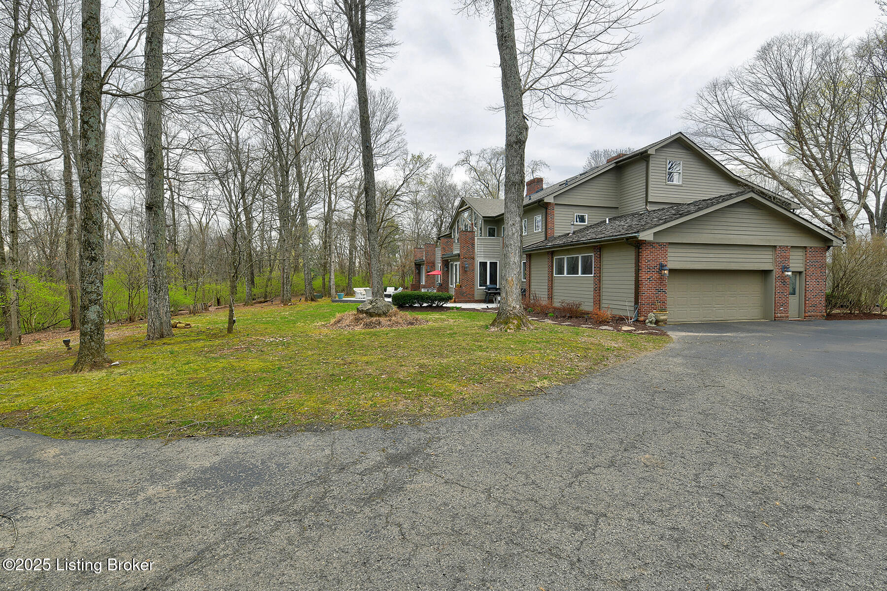 4226 Dolphin Rd