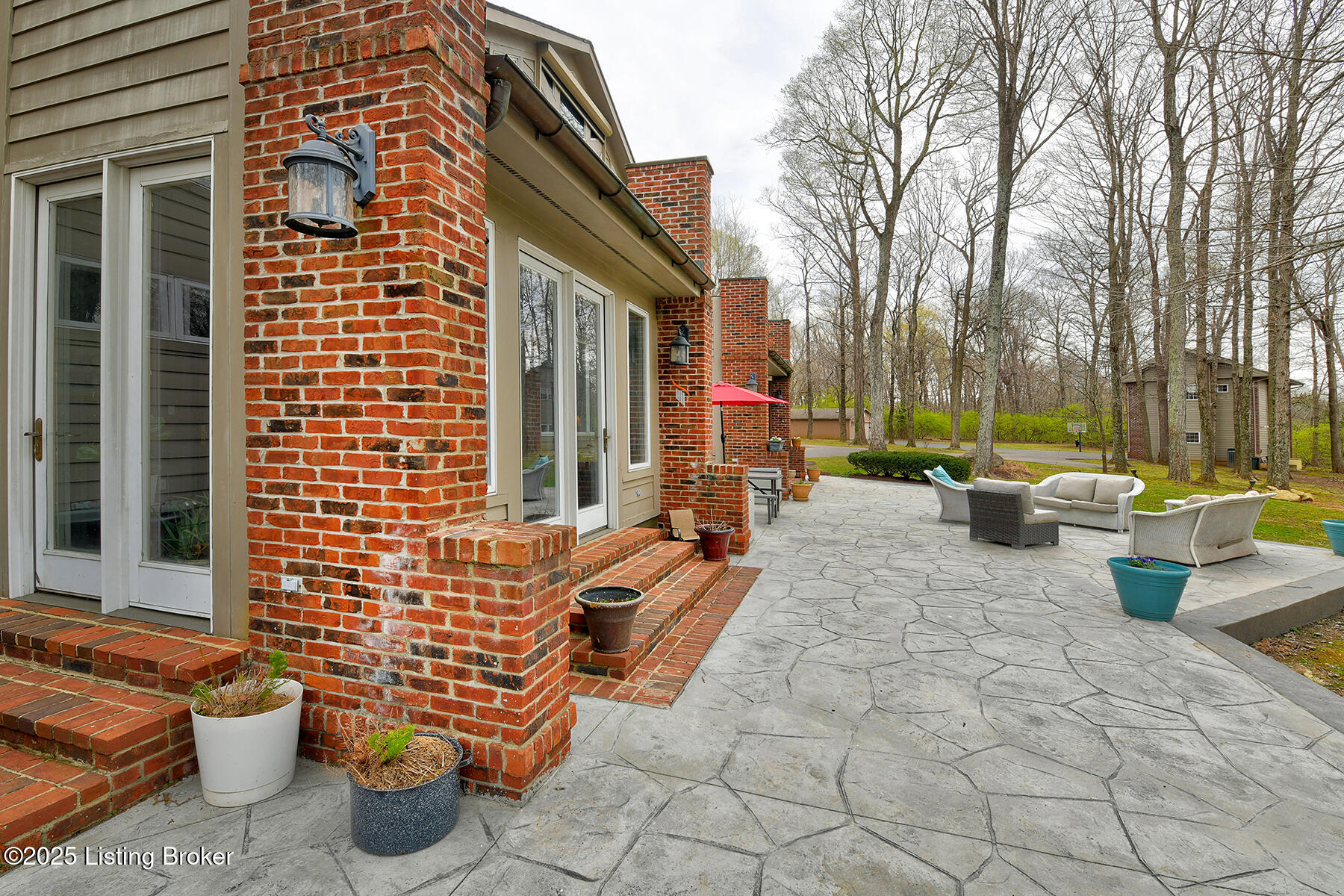 4226 Dolphin Rd