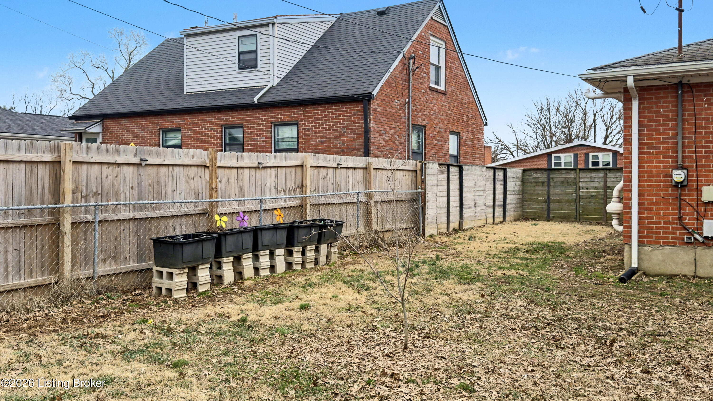 3501 Mayo Dr