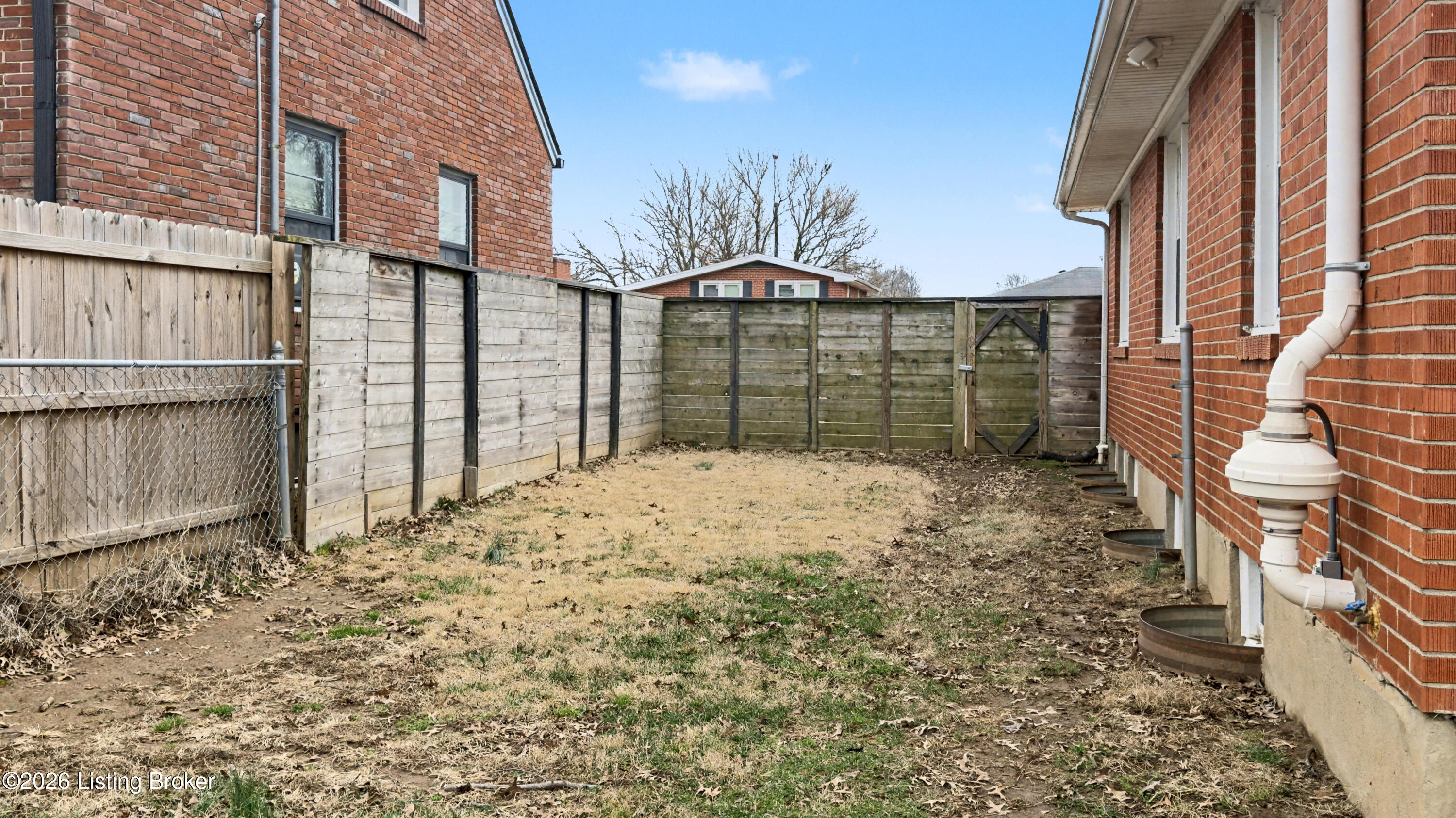 3501 Mayo Dr