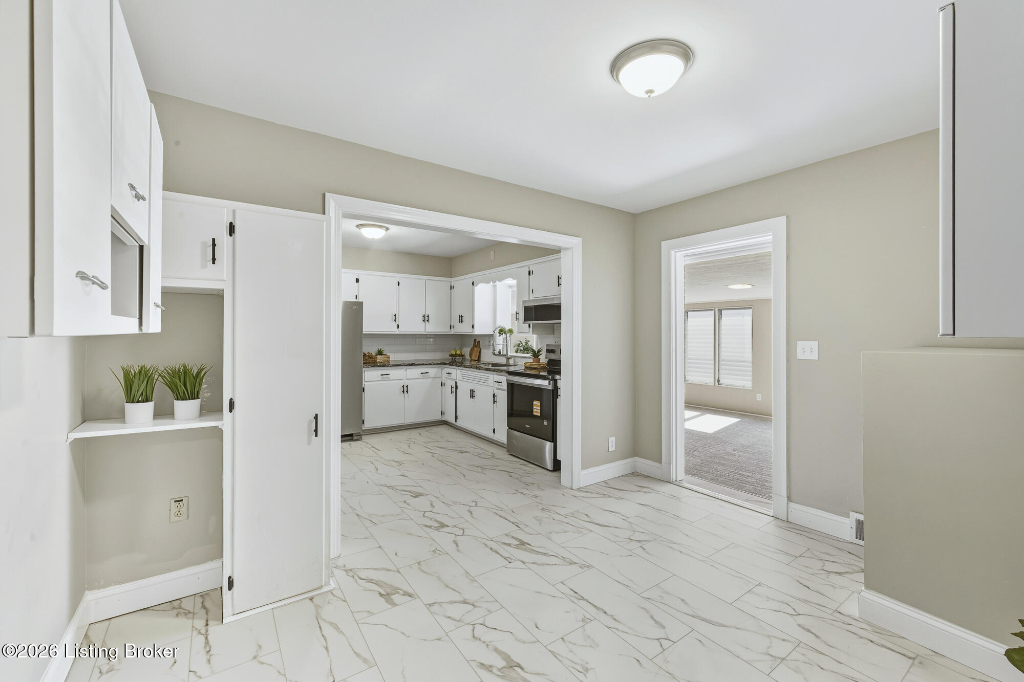 34 Narwood Dr