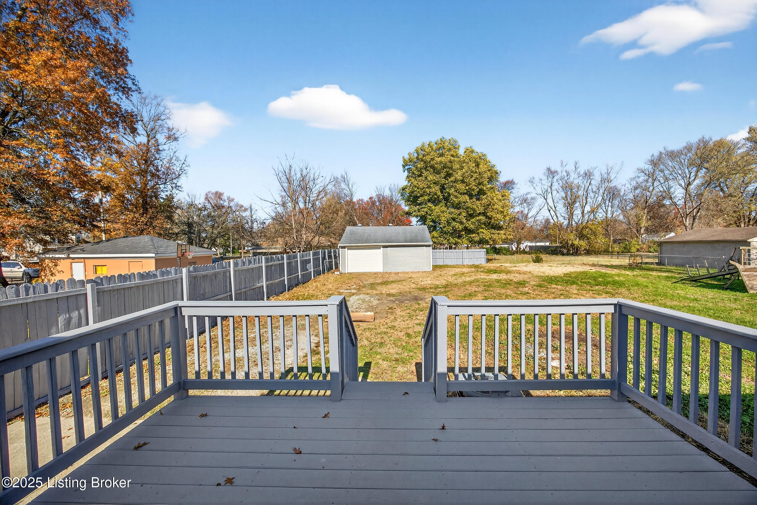 4915 Greenwood Rd