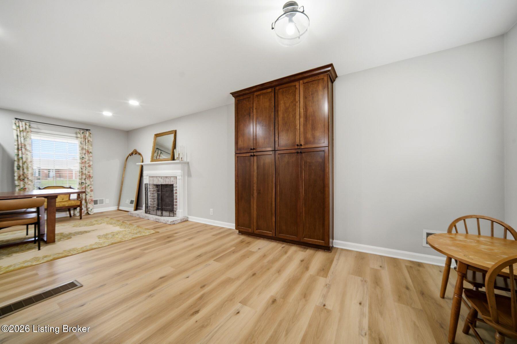 11102 Berwick Pl