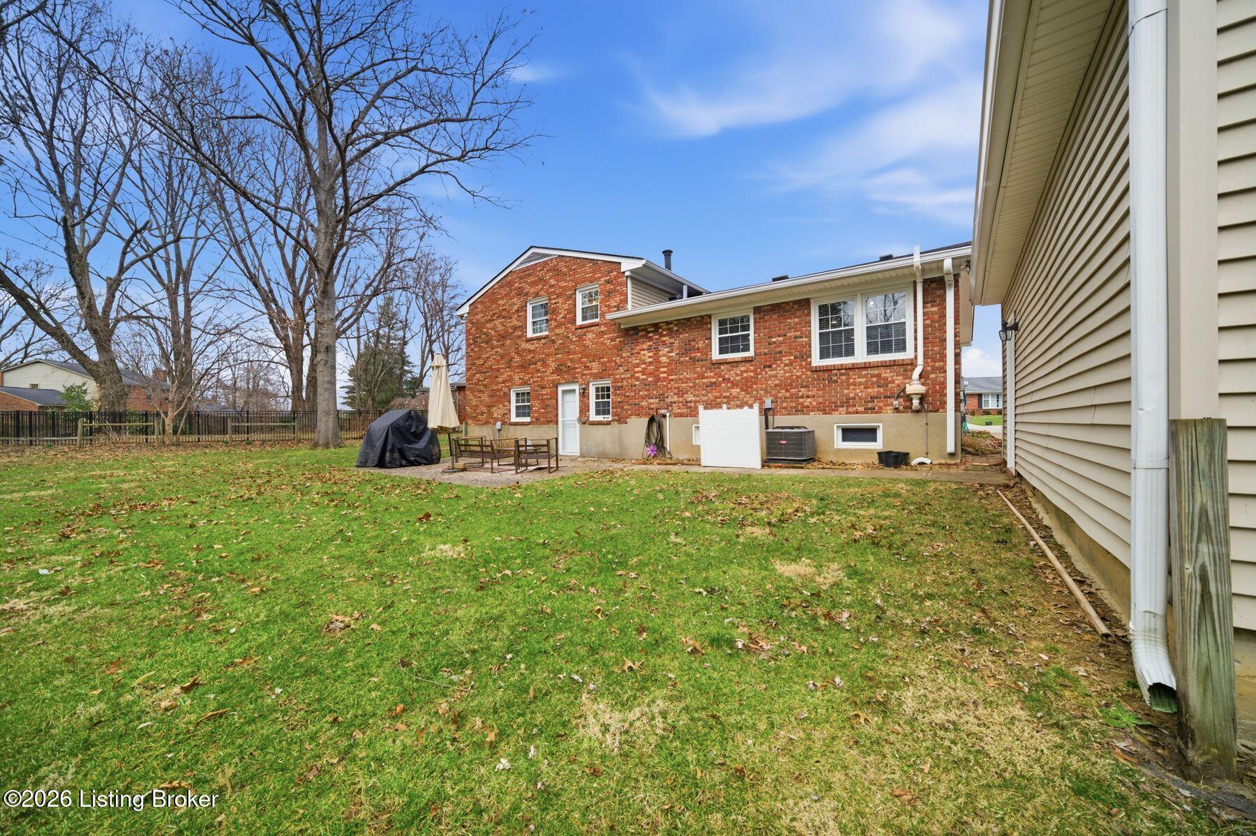 11102 Berwick Pl