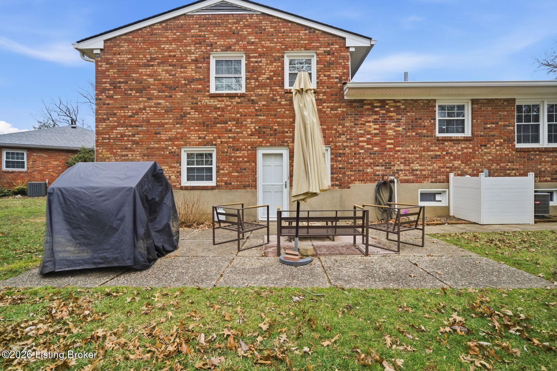 11102 Berwick Pl