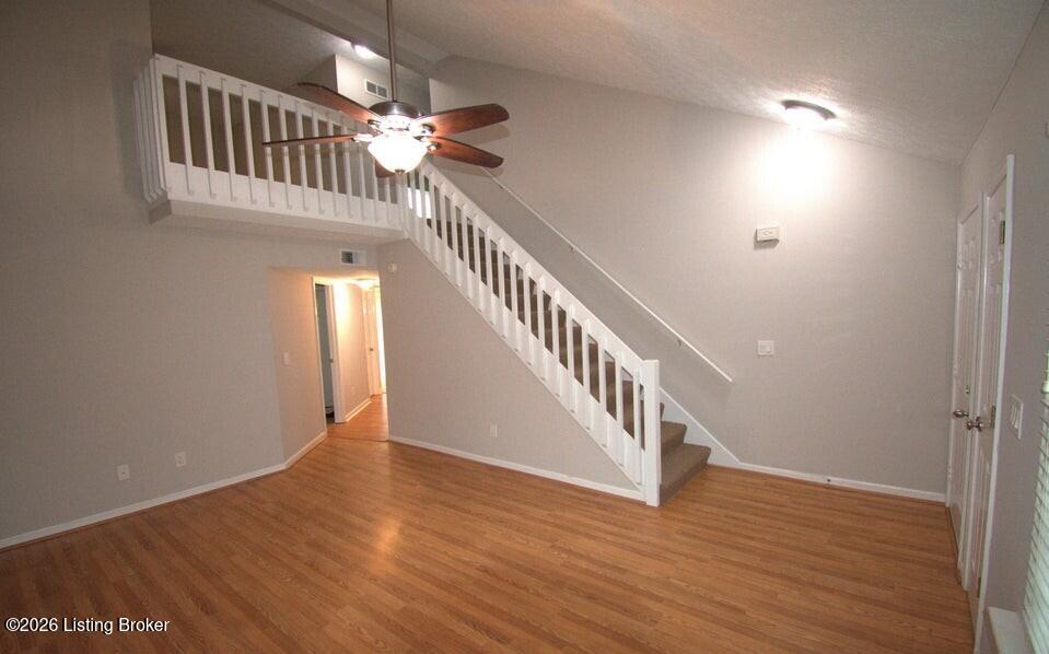 10407 Pinoak View Dr