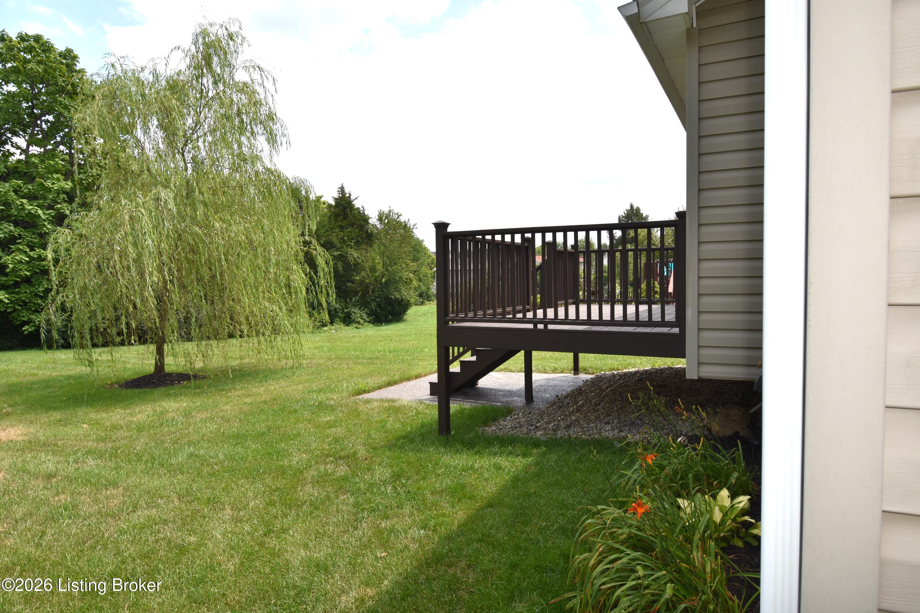 10407 Pinoak View Dr