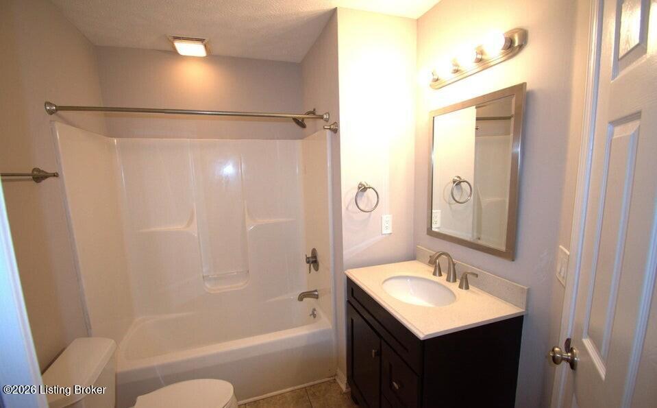 10407 Pinoak View Dr