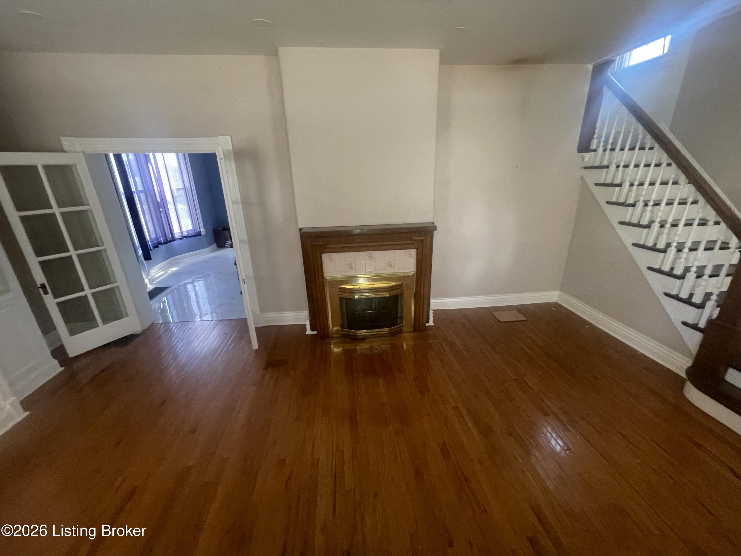 1204 Walter Ave