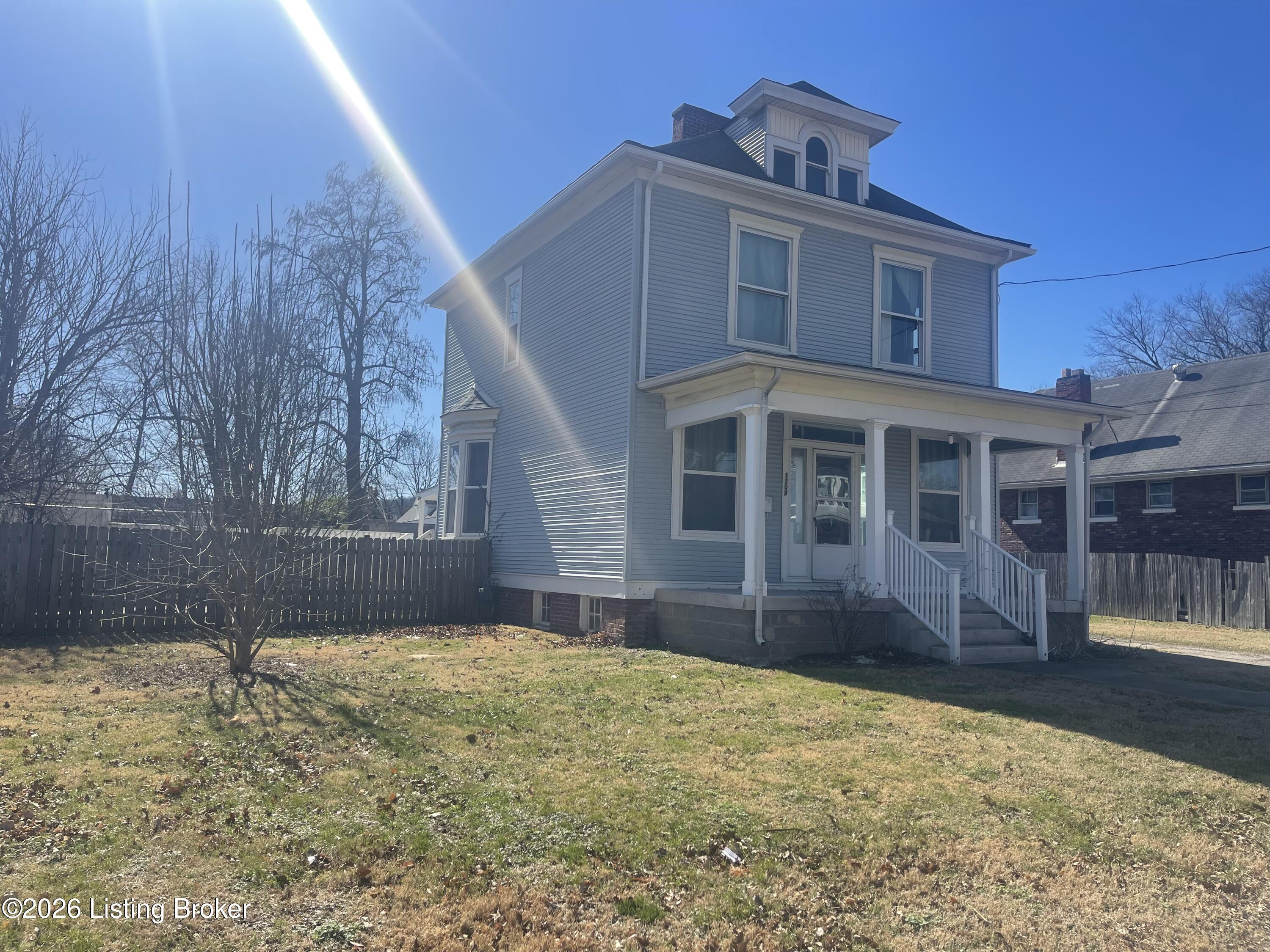 1204 Walter Ave