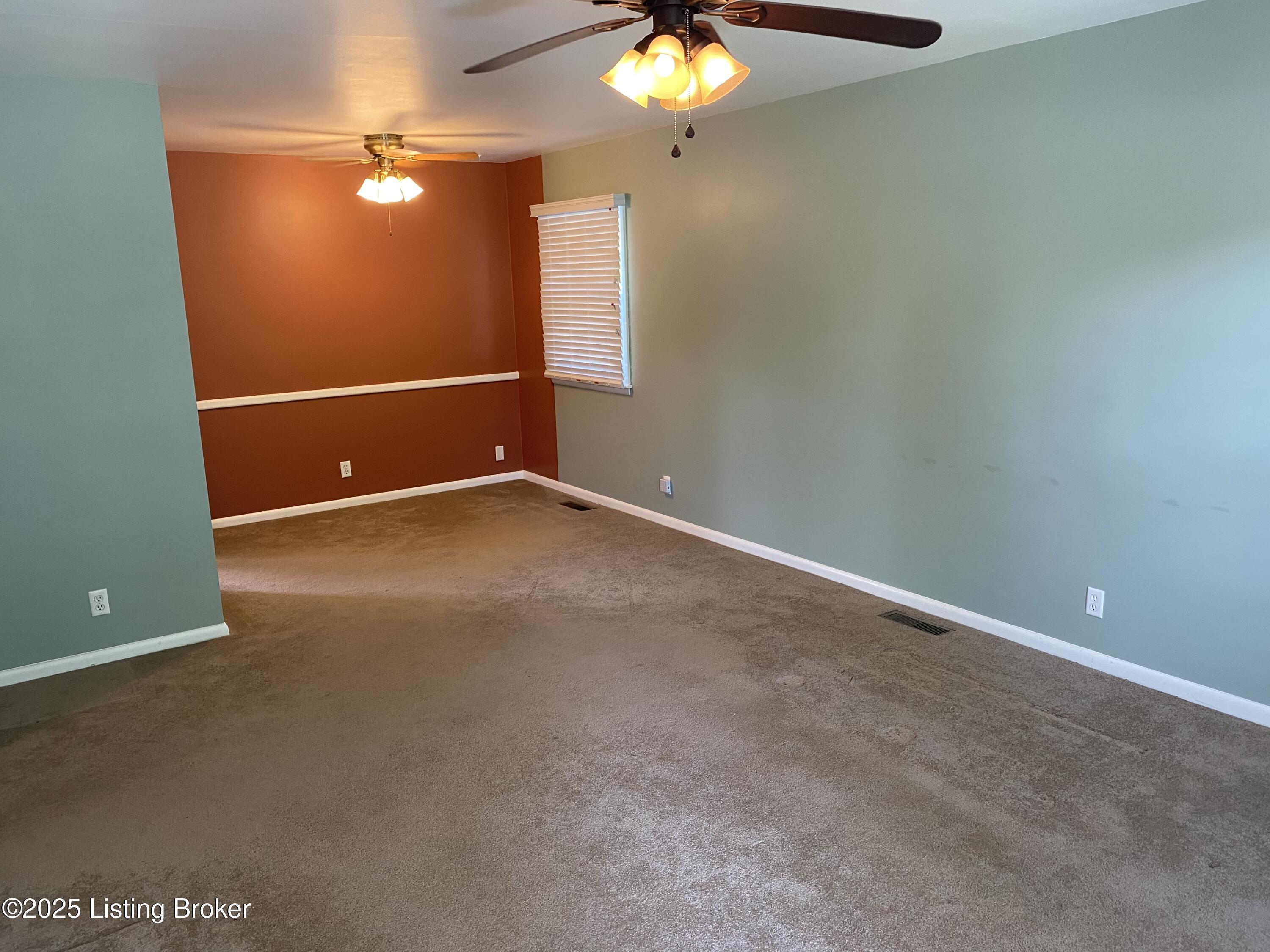 2431 Proctor Knott Dr