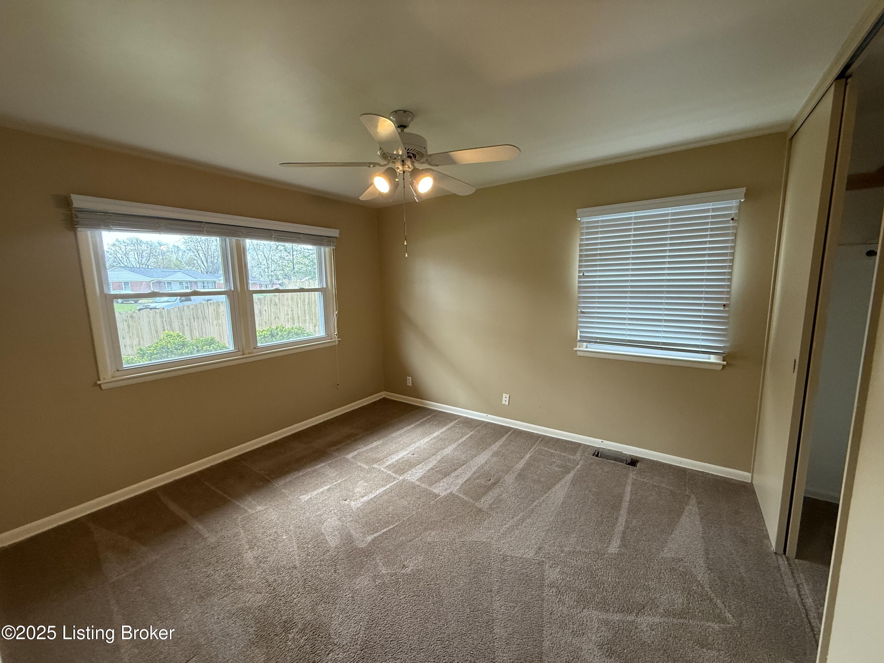 2431 Proctor Knott Dr