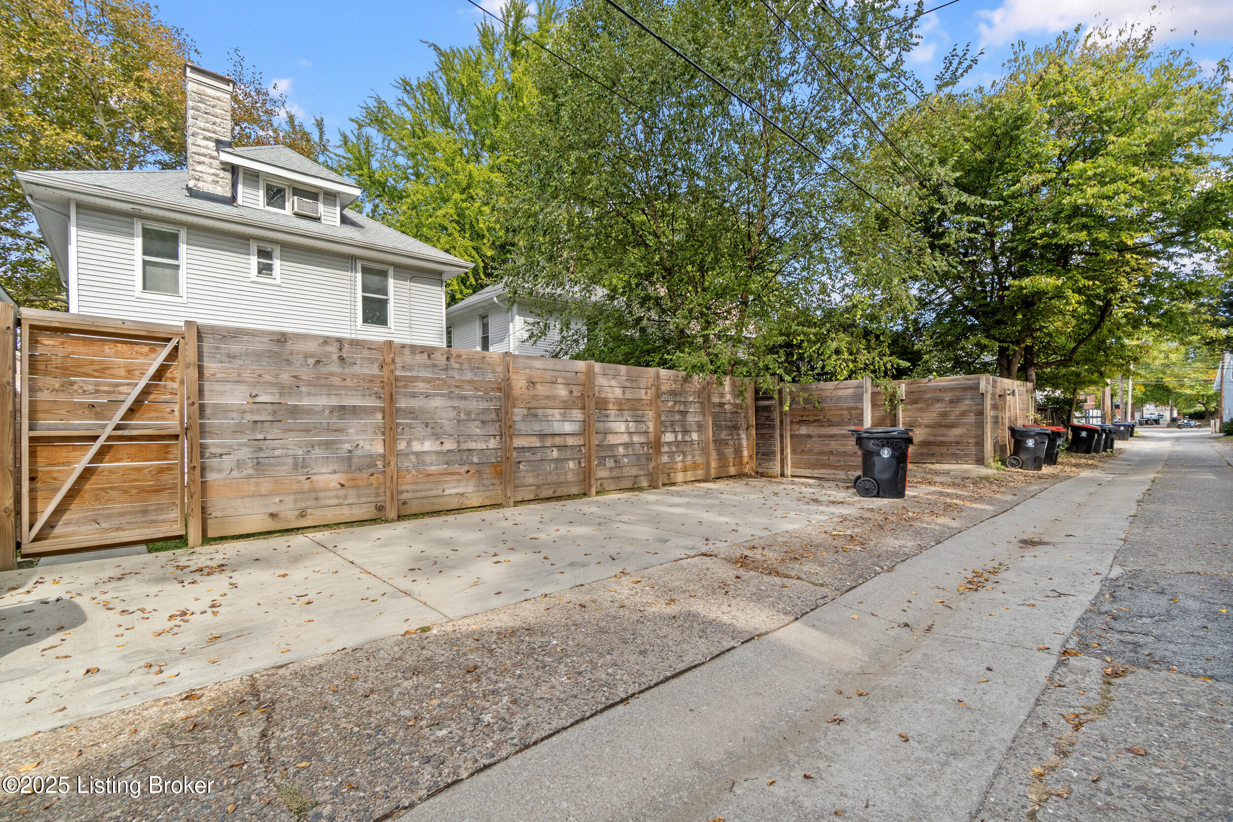 1844 Edgeland Ave