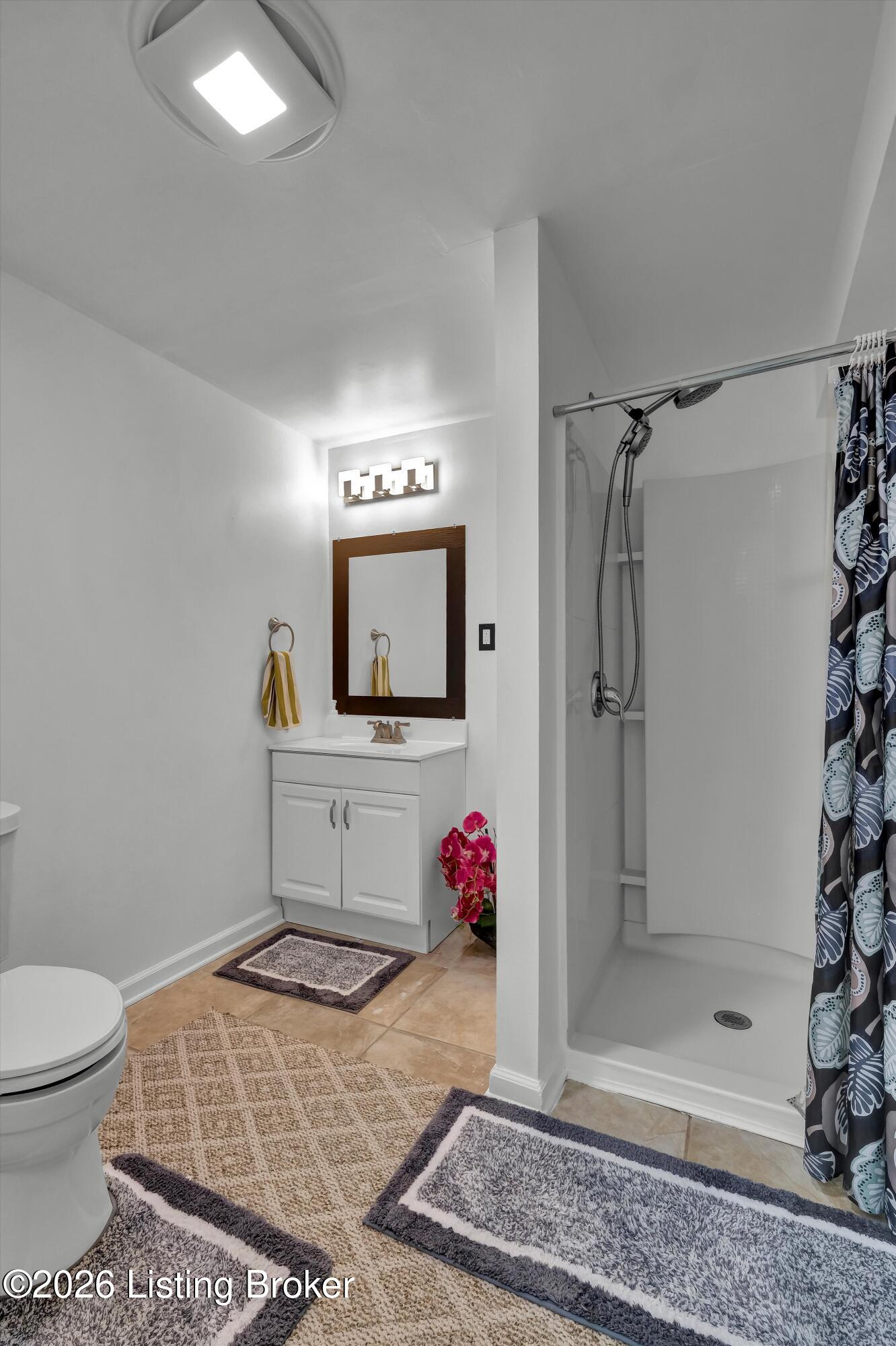 3812 Stone River Ct