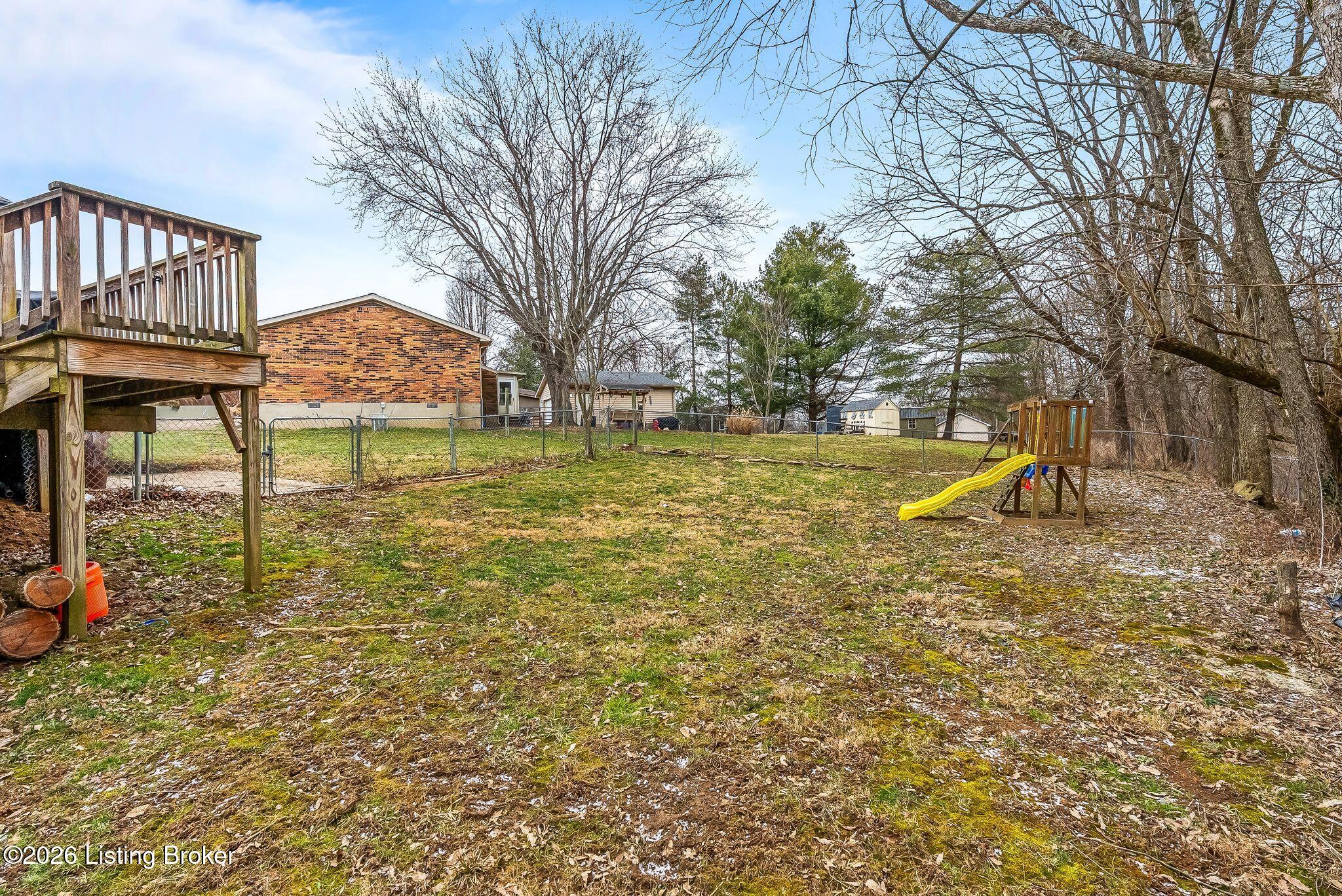 1052 New Castle Ct