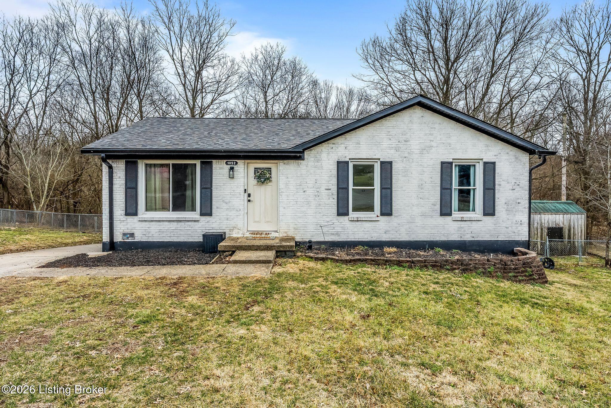 1052 New Castle Ct