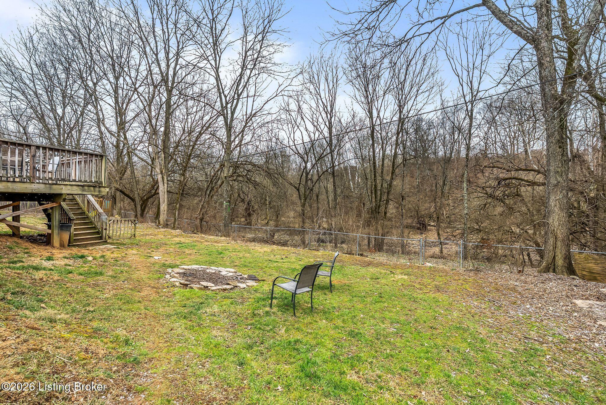 1052 New Castle Ct