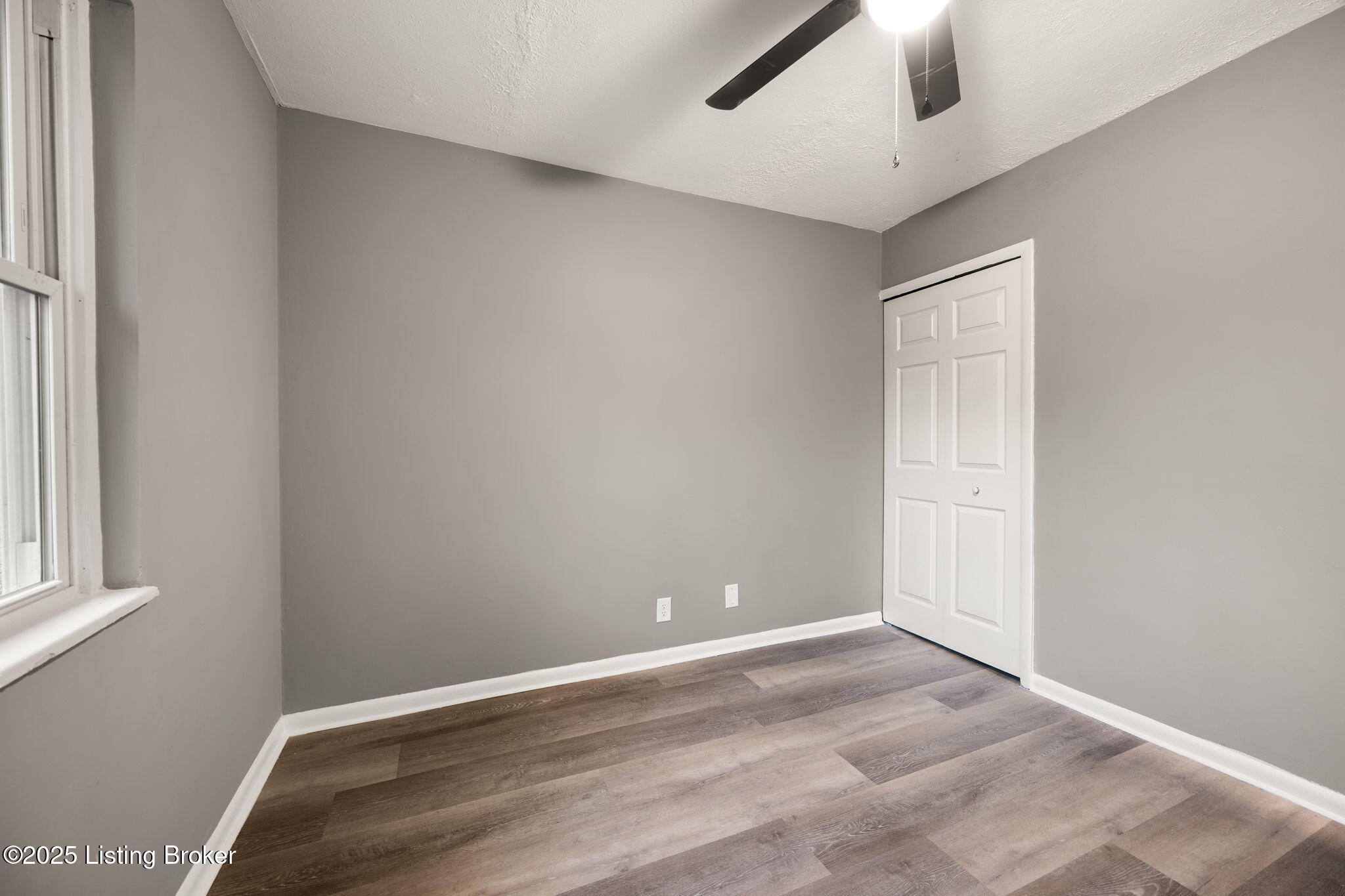 9818 Titan Dr