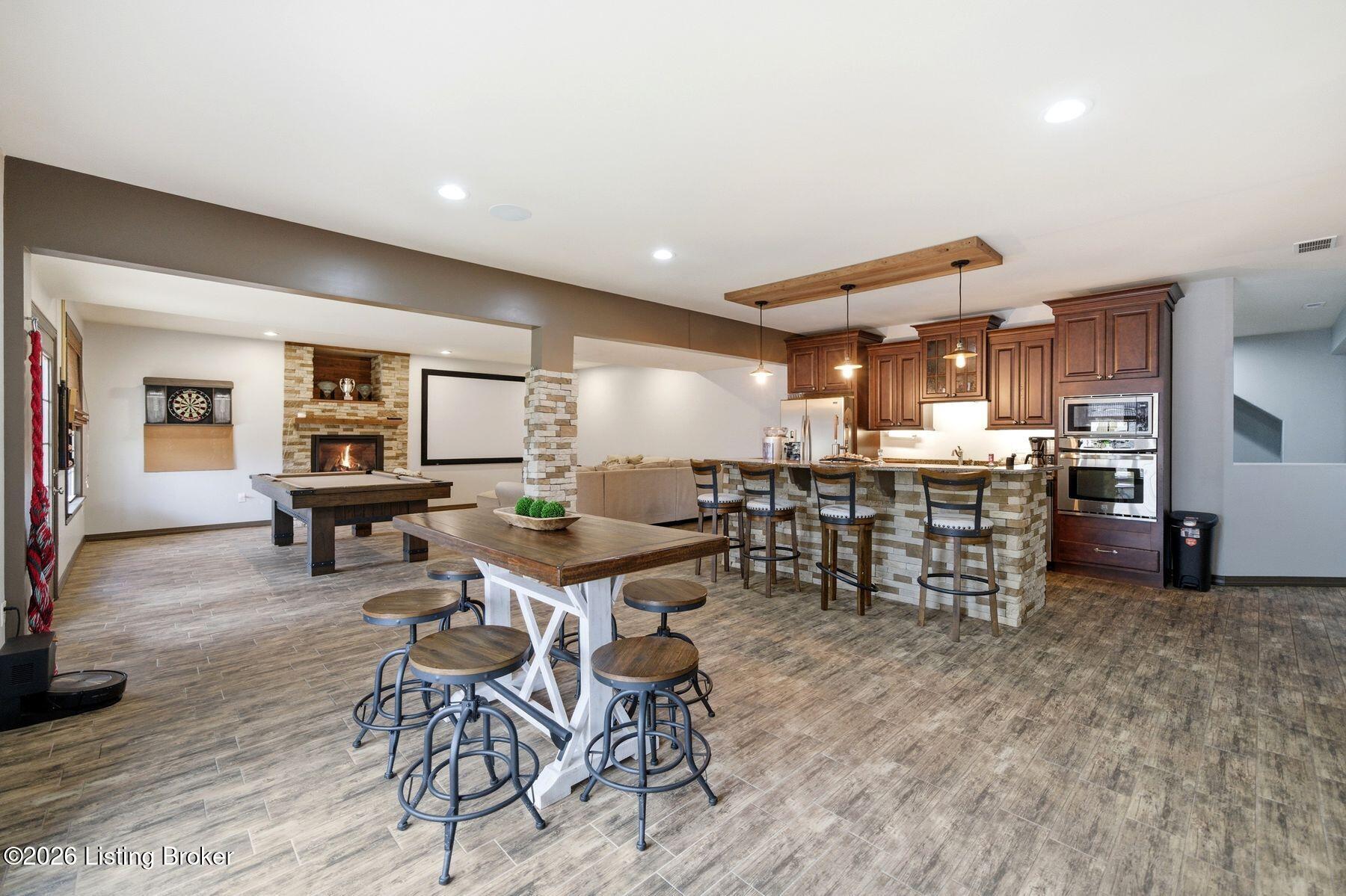 11116 Radleigh Ln