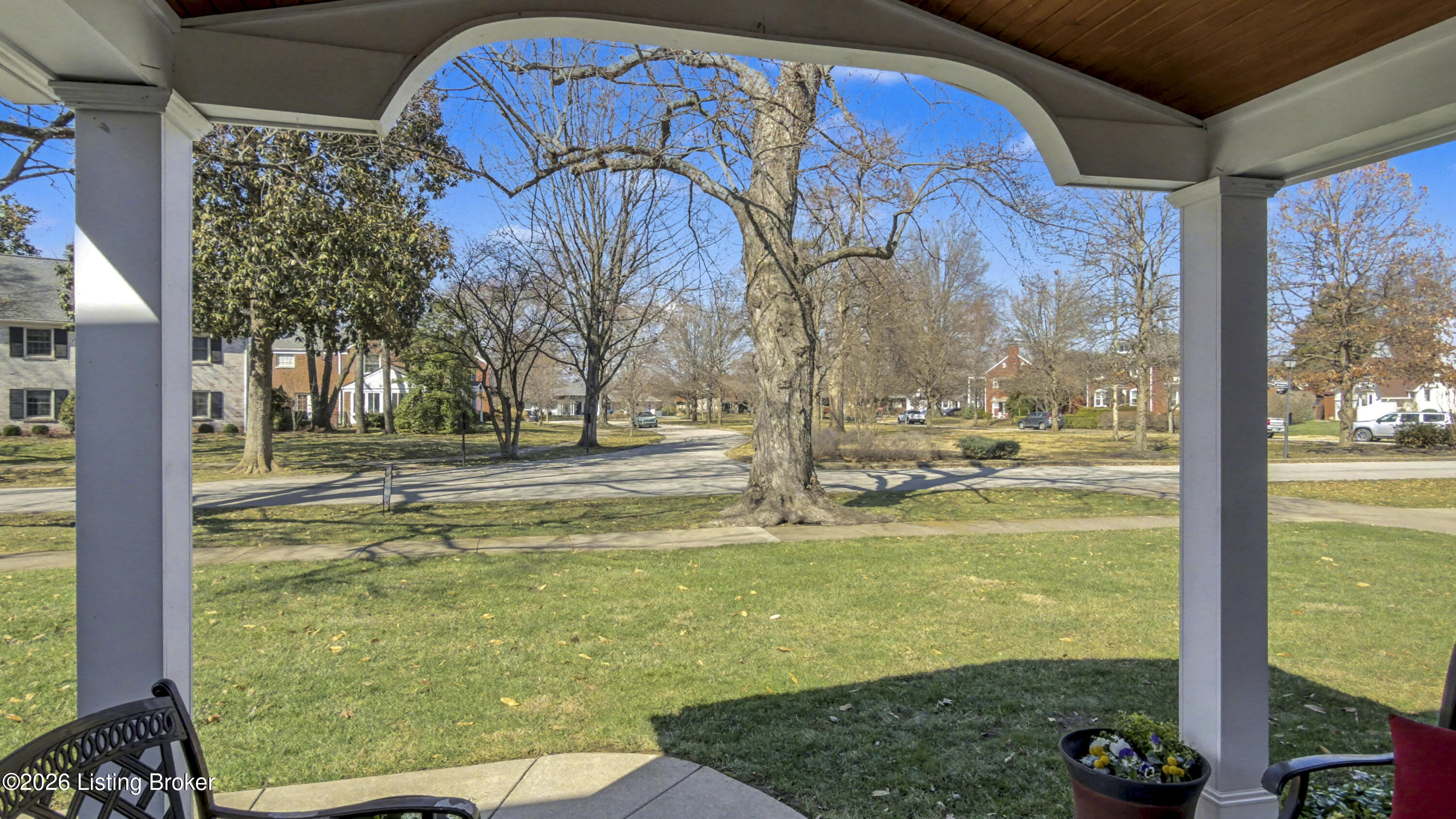 2020 Strathmoor Blvd