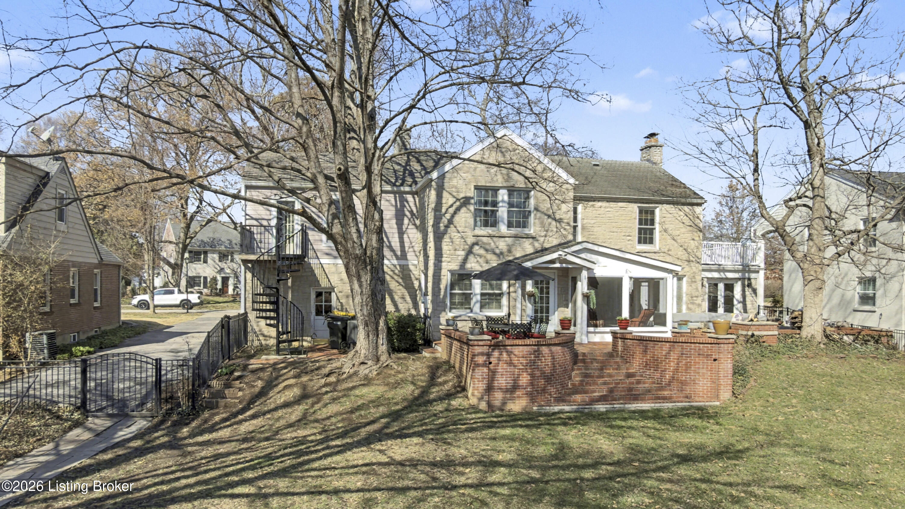 2020 Strathmoor Blvd