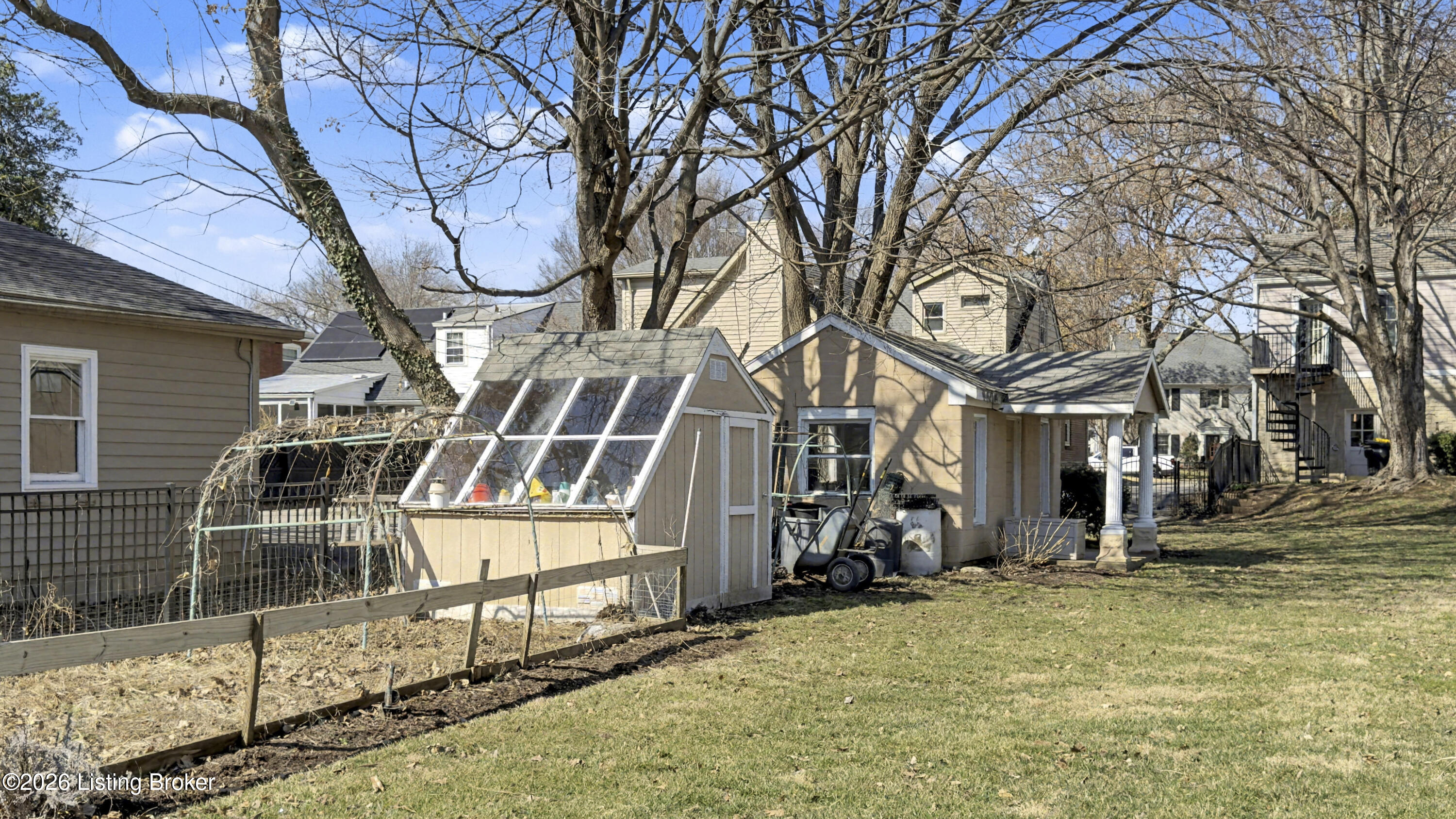 2020 Strathmoor Blvd