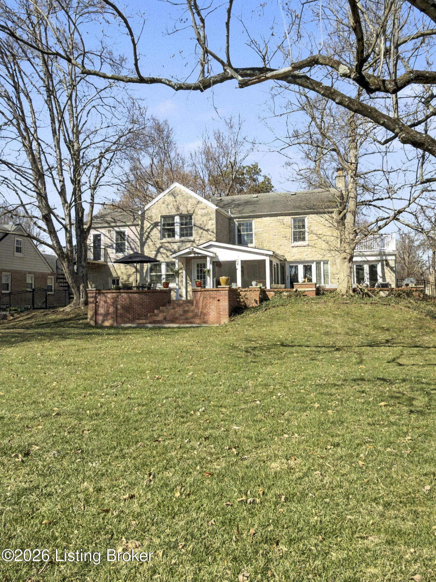 2020 Strathmoor Blvd