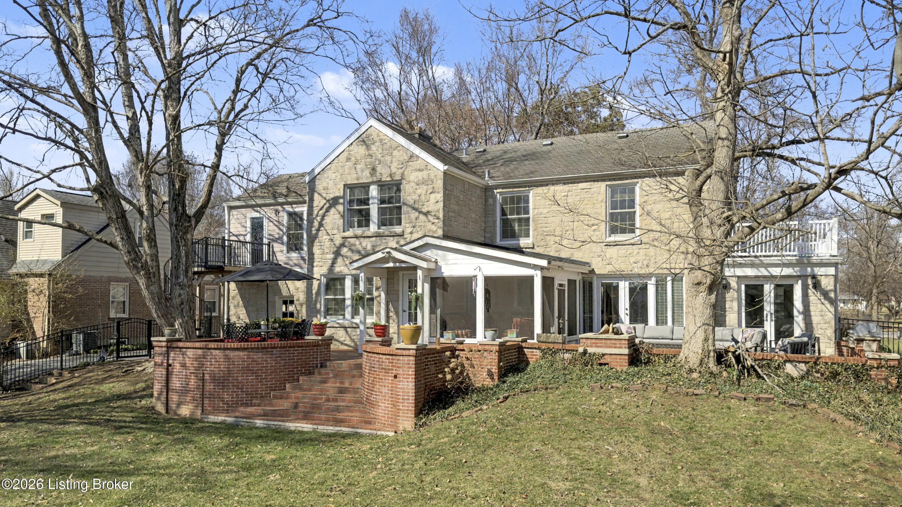 2020 Strathmoor Blvd