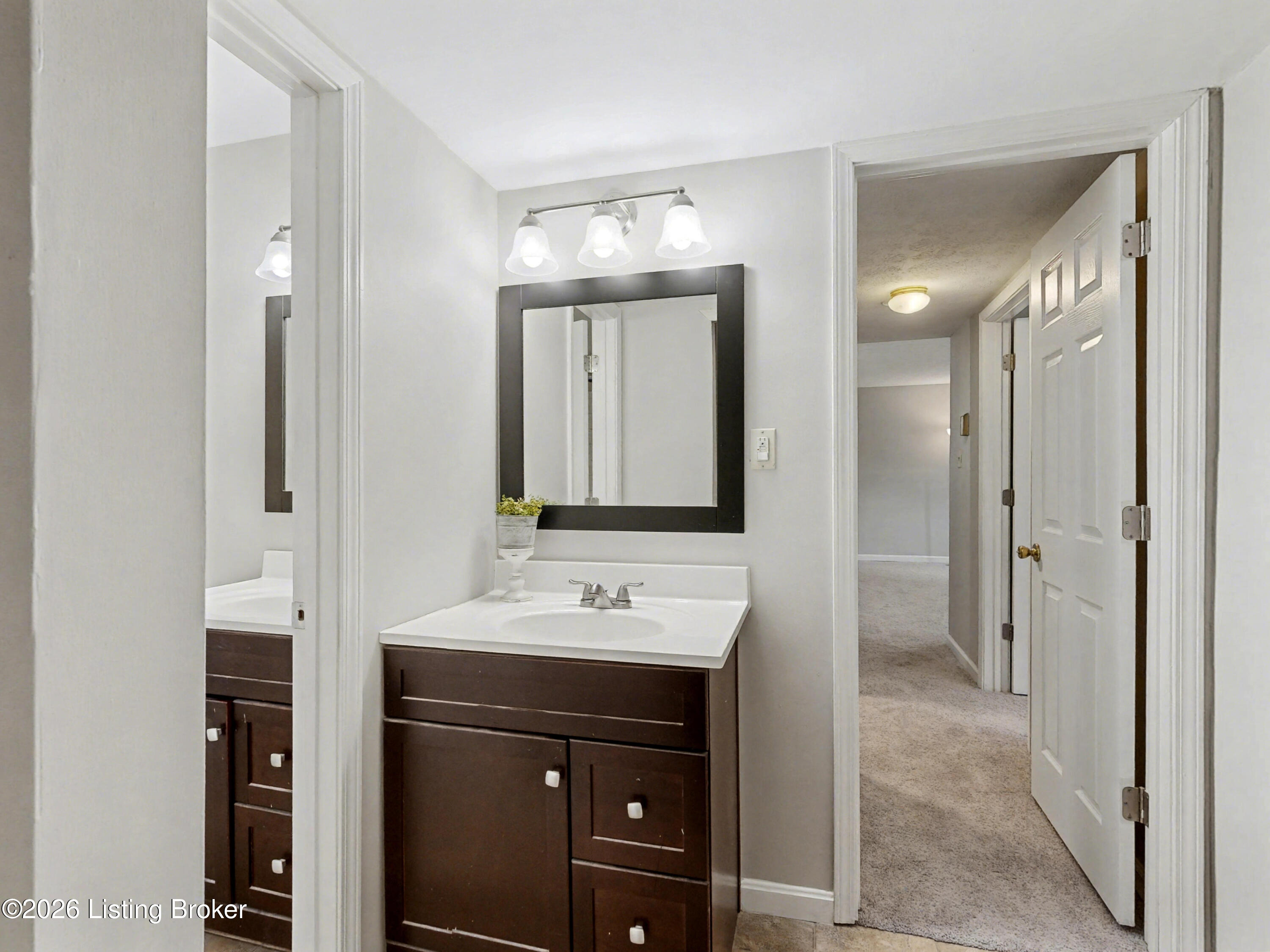 8126 Lake Terrace G4