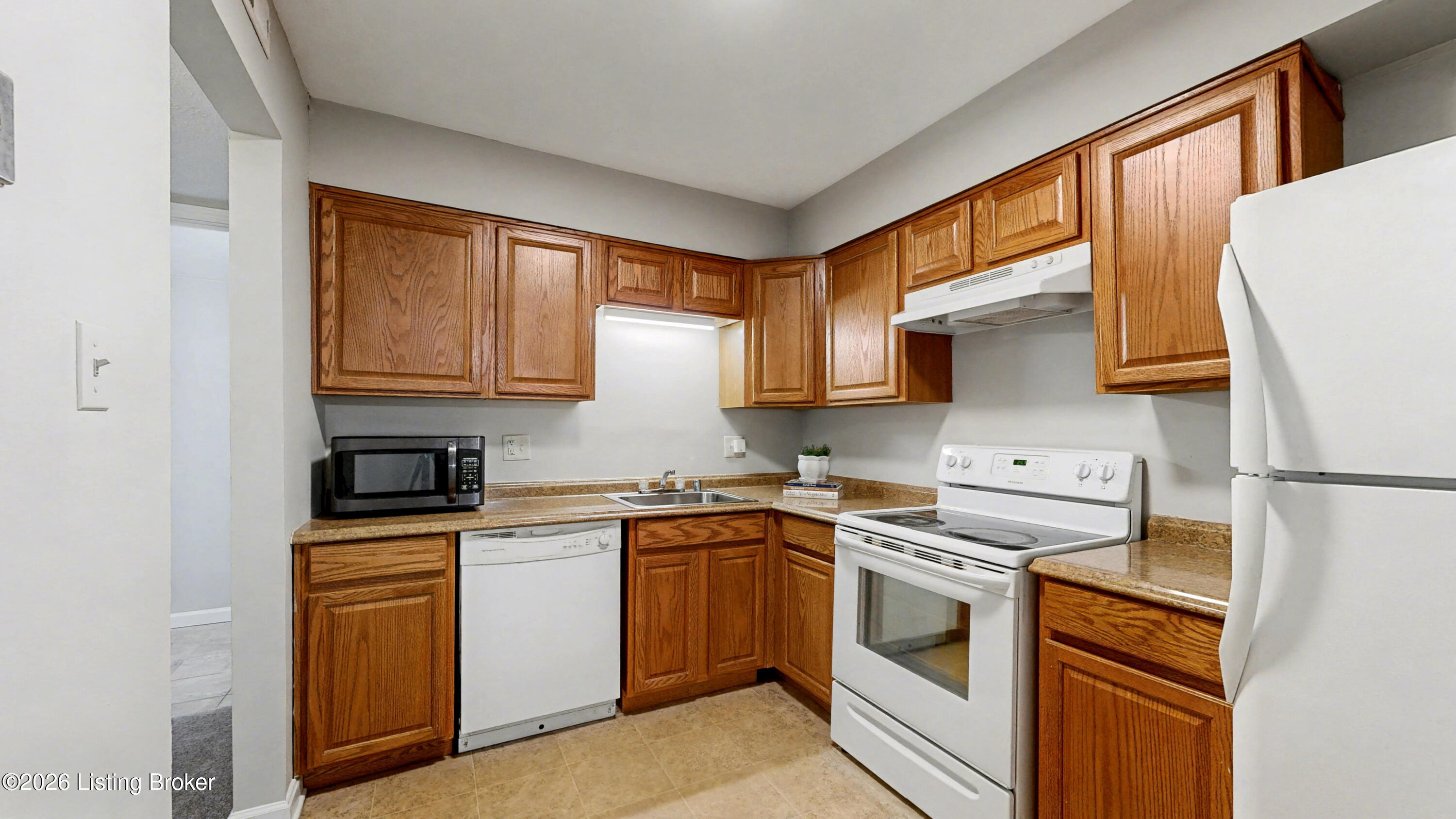 8126 Lake Terrace G4