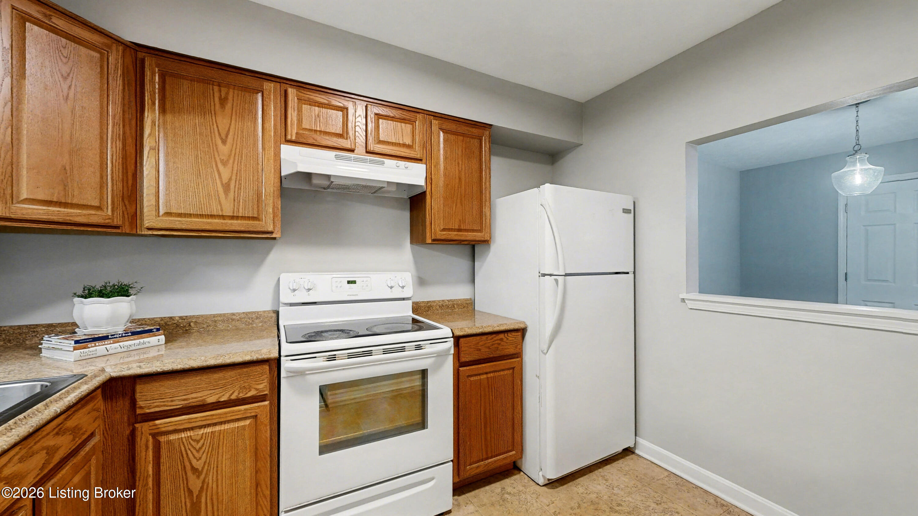 8126 Lake Terrace G4