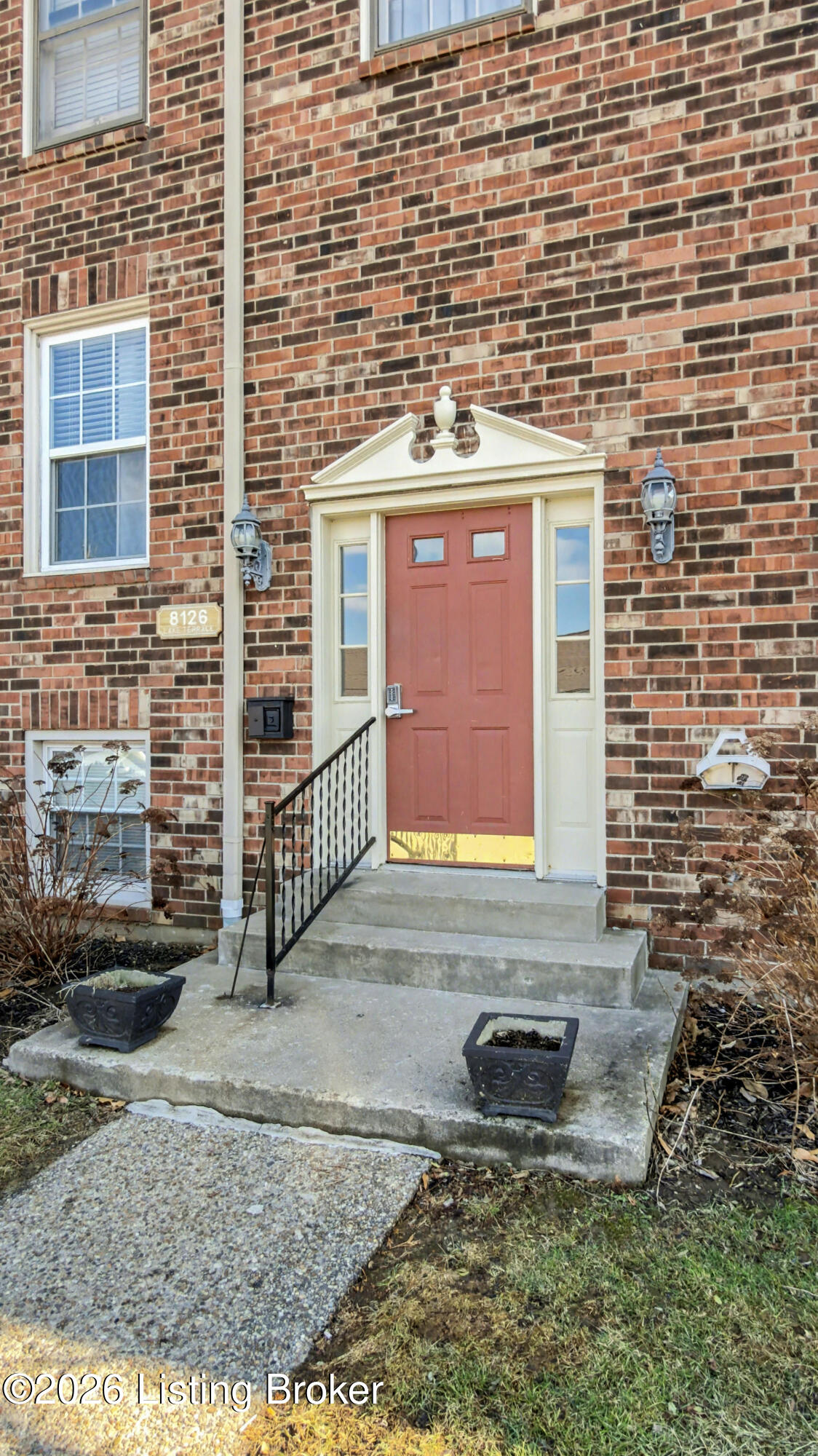 8126 Lake Terrace G4