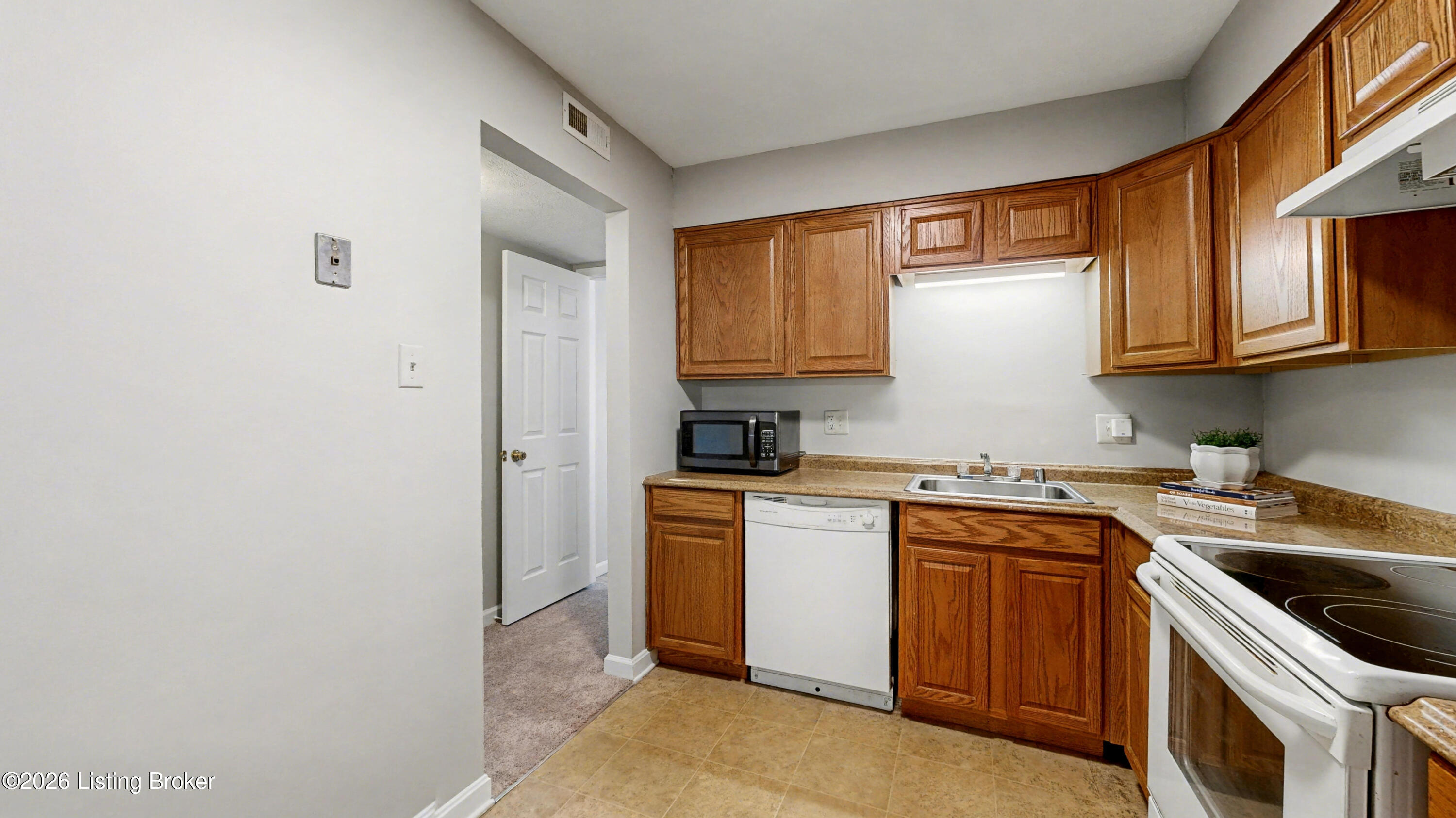 8126 Lake Terrace G4