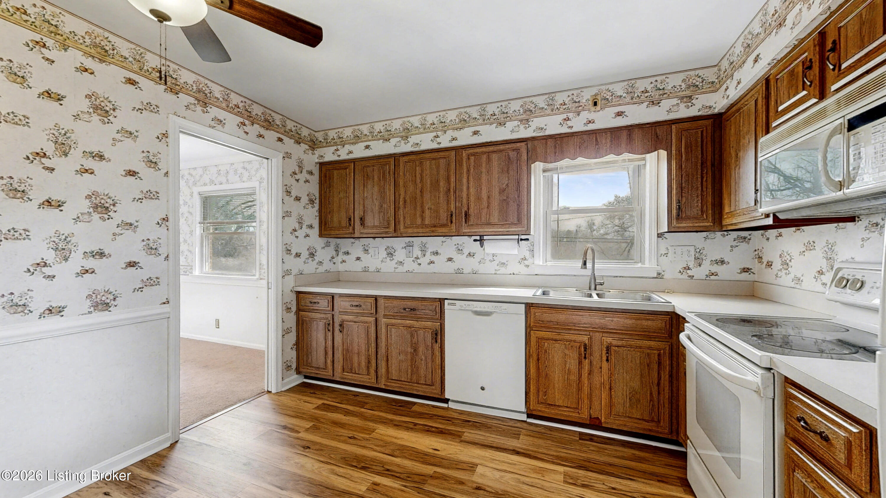 9812 Boxford Ct