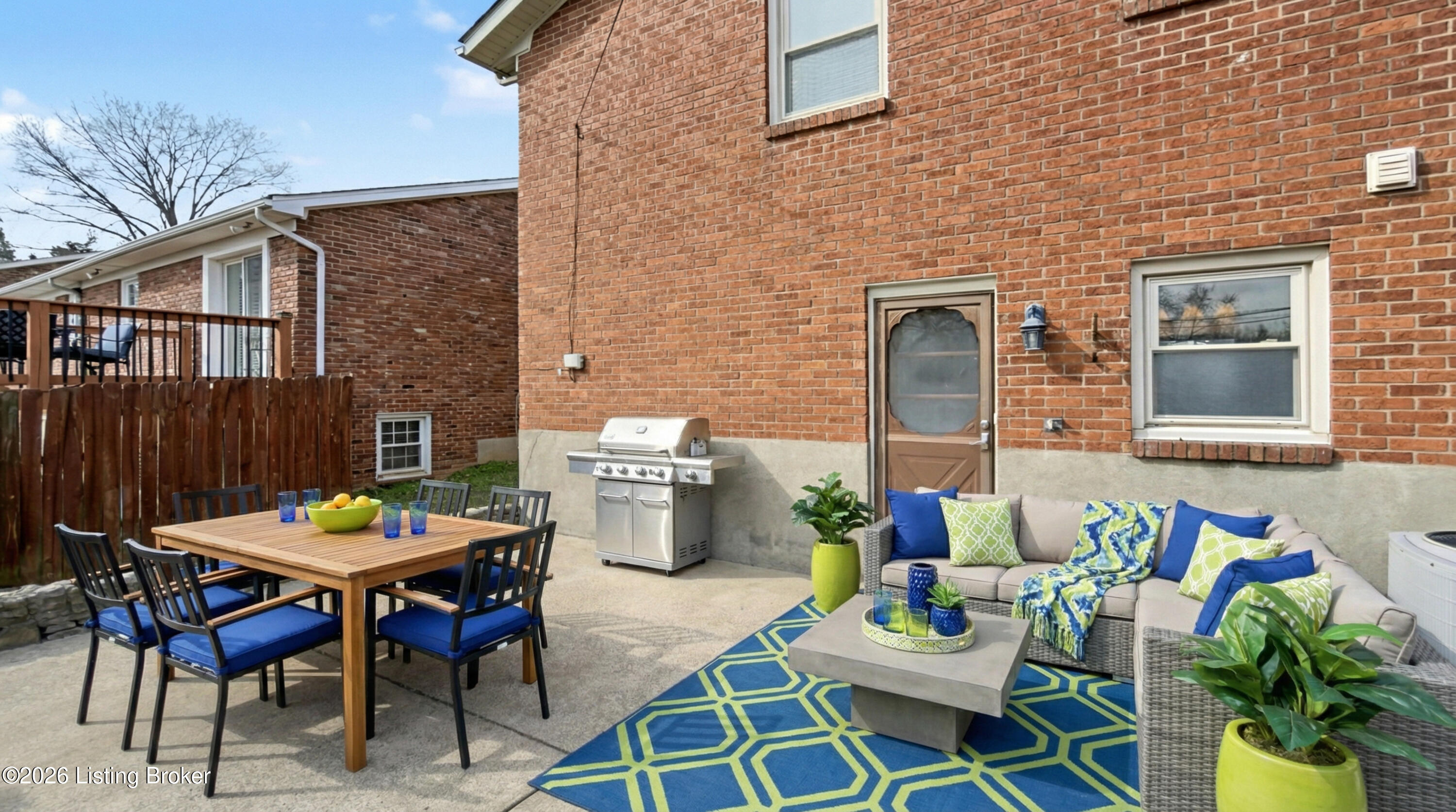 9812 Boxford Ct