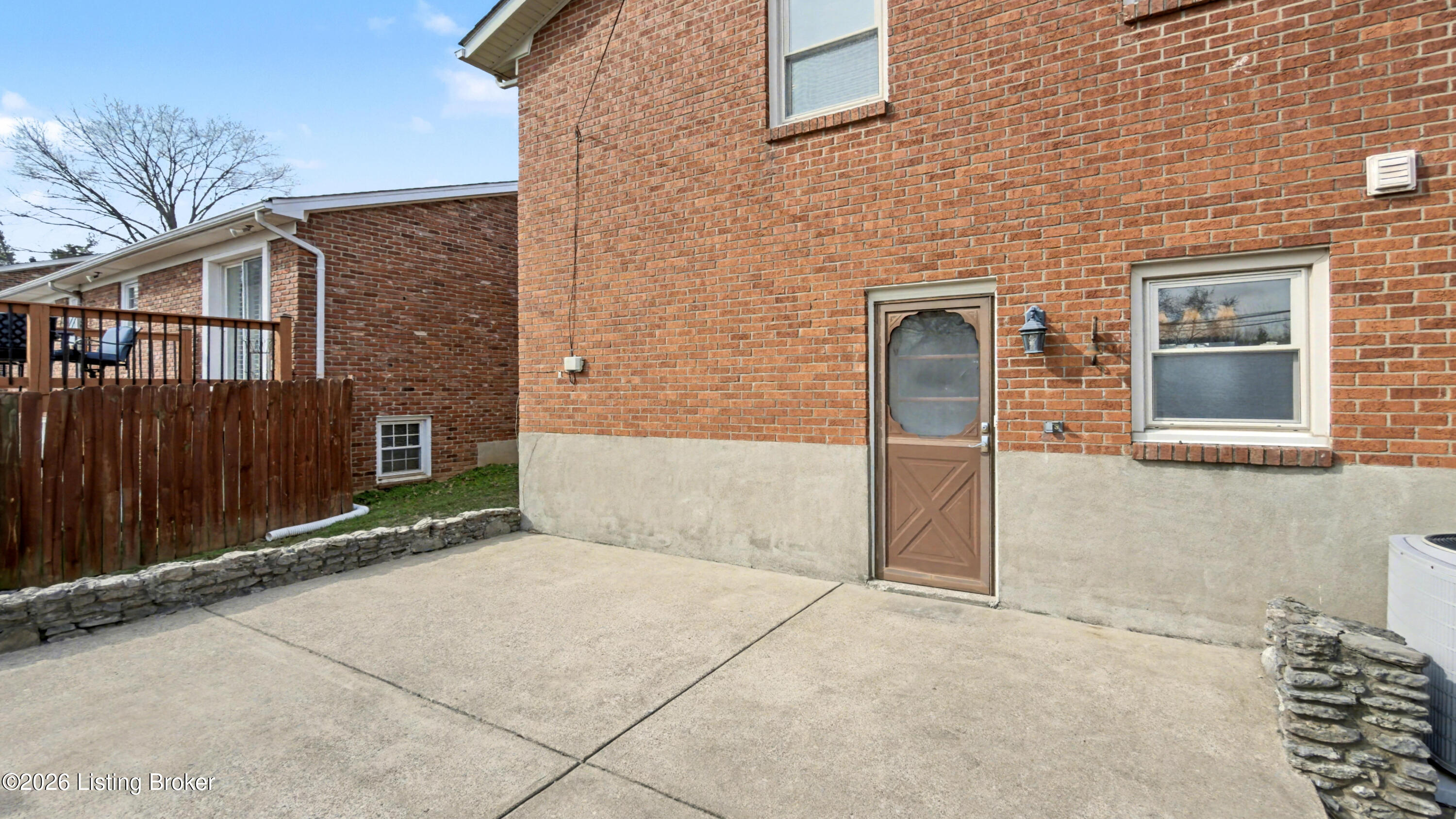 9812 Boxford Ct