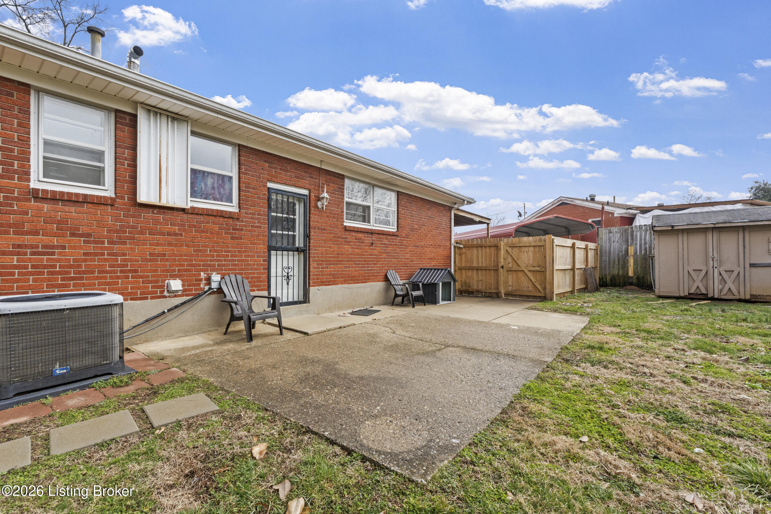 6908 Rock Hollow Dr
