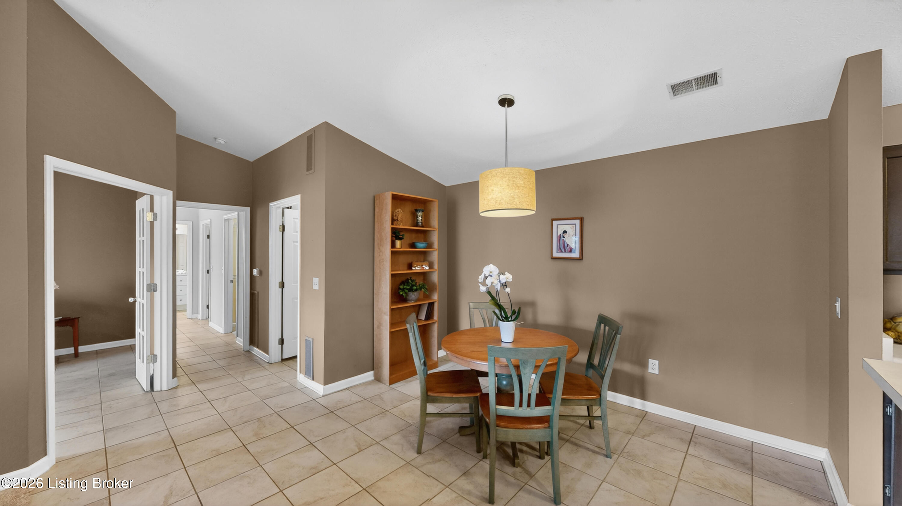401 Creason Ct 208