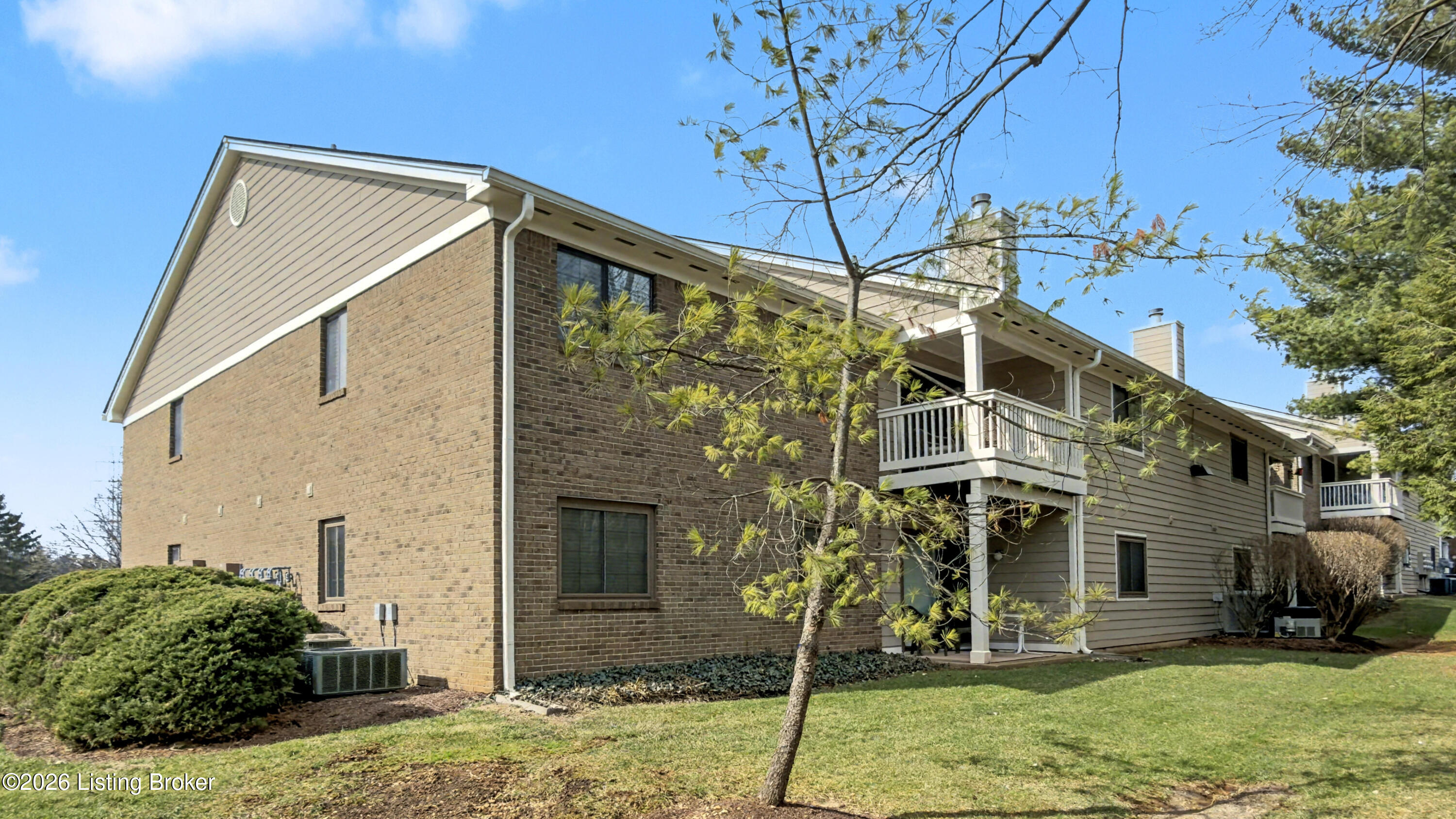 401 Creason Ct 208