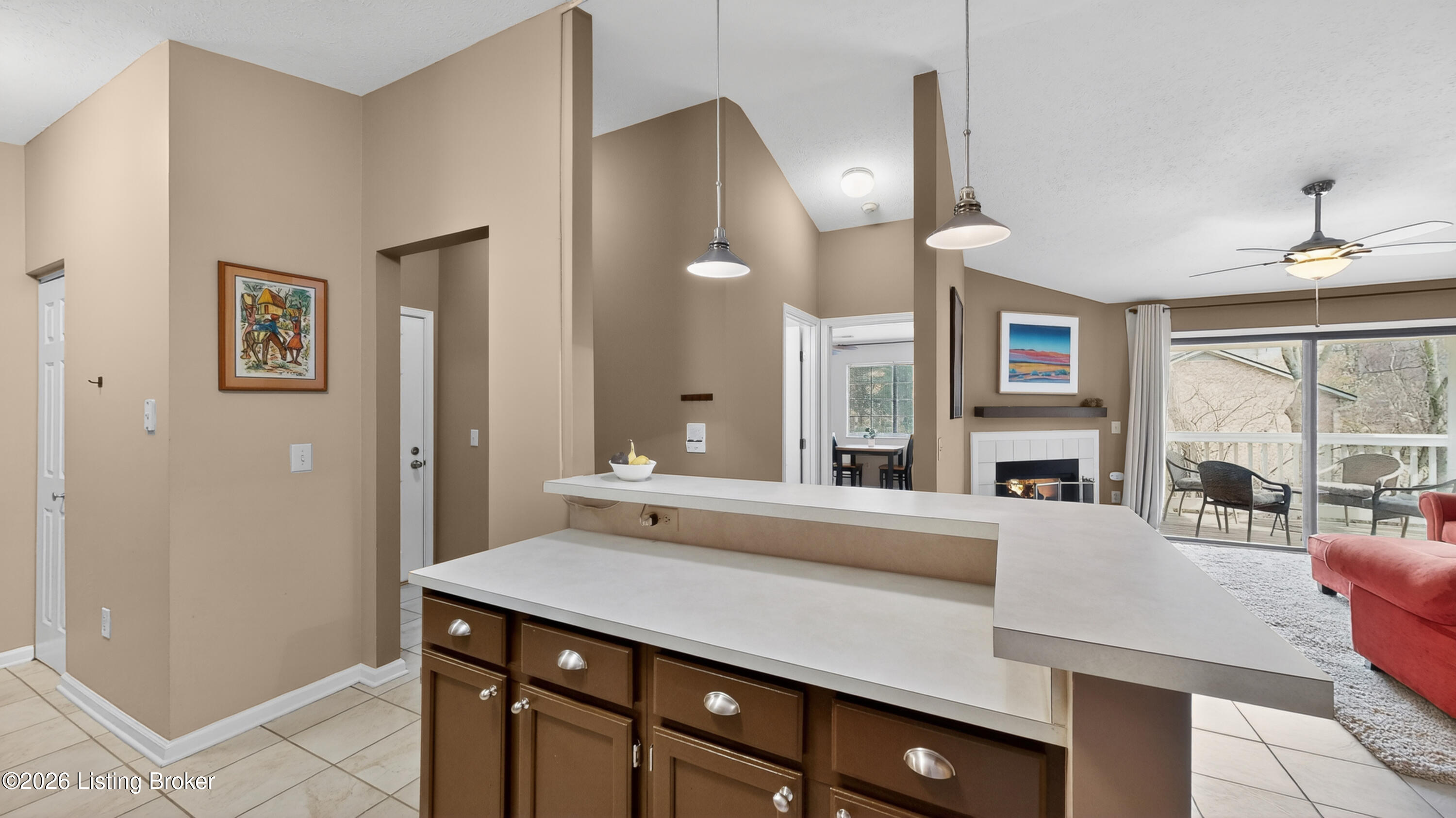 401 Creason Ct 208