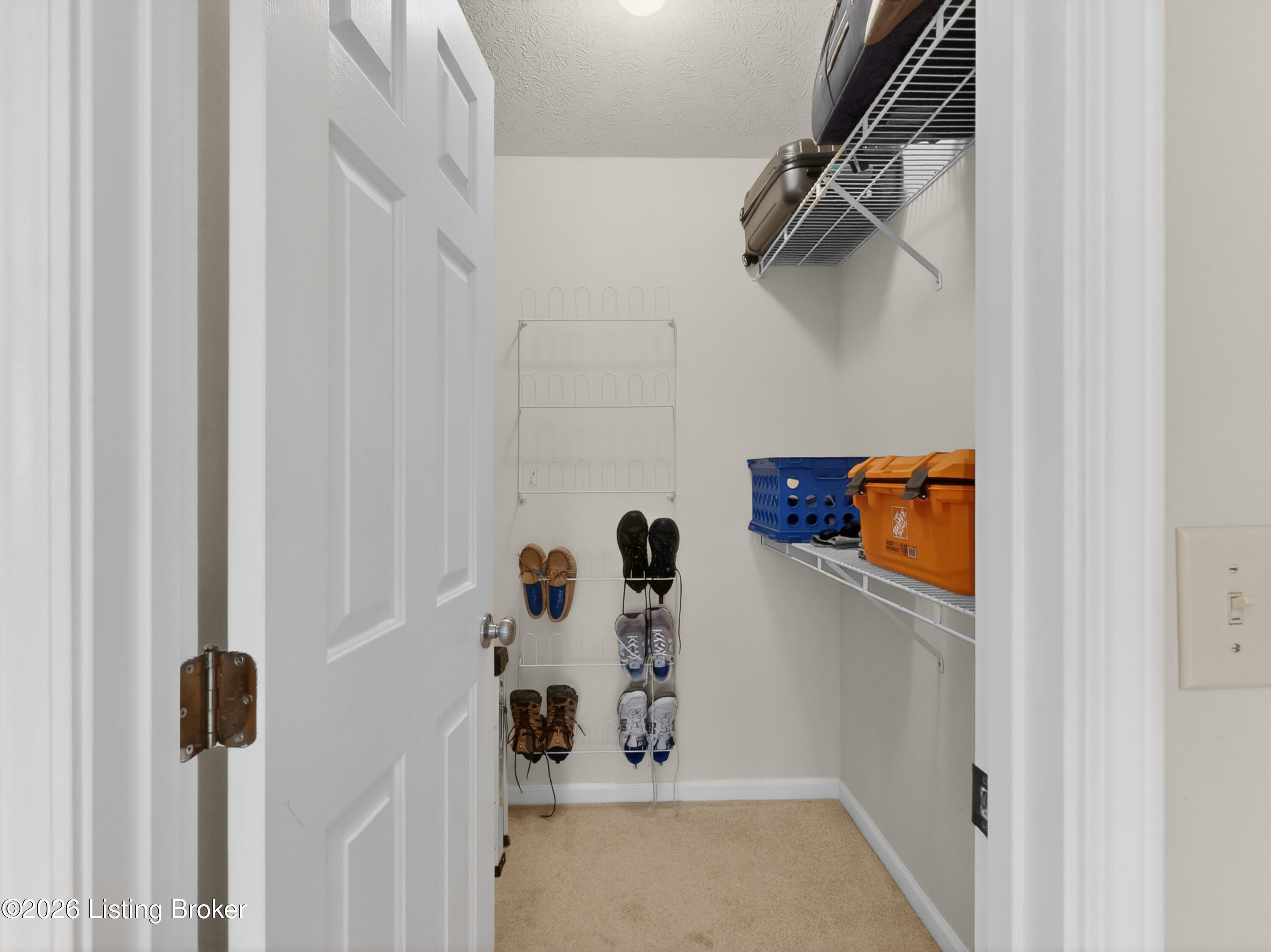 401 Creason Ct 208